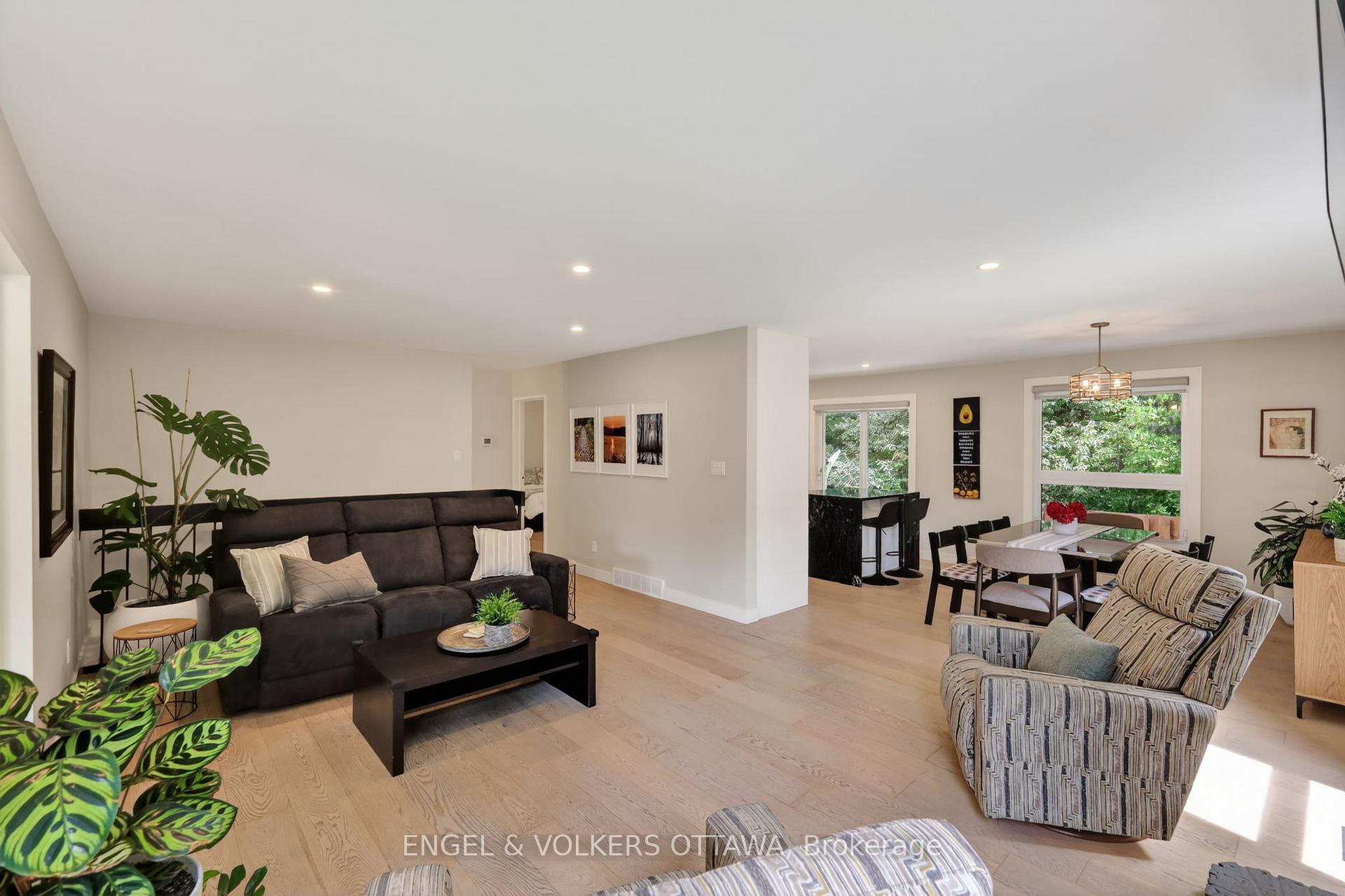 Photo 11 of Unit 6, 164 McClintock Way, Ottawa, Kanata - Katimavik — HOMEH