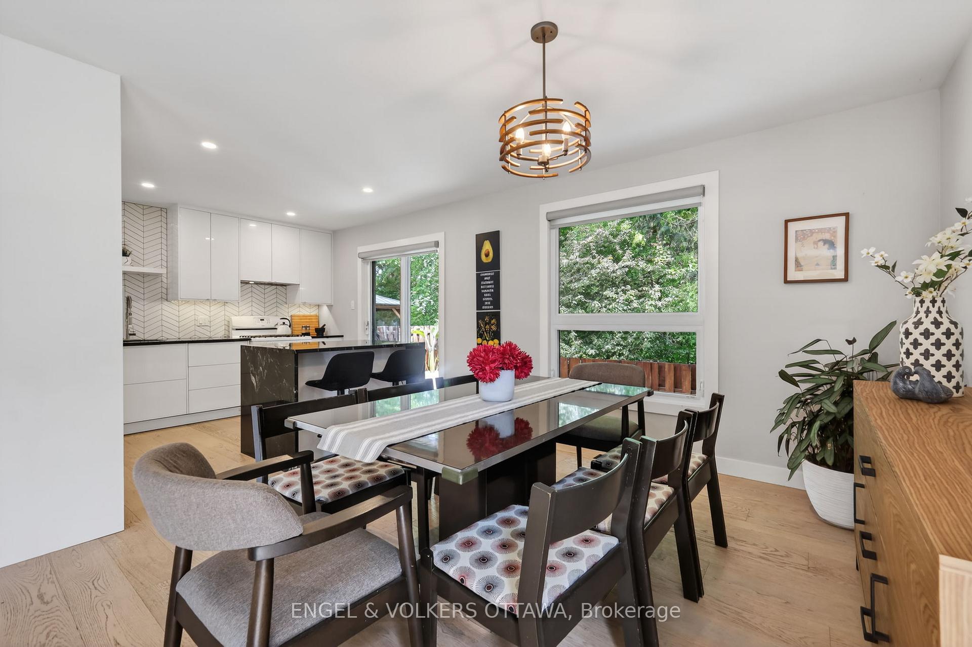 Photo 12 of Unit 6, 164 McClintock Way, Ottawa, Kanata - Katimavik — HOMEH