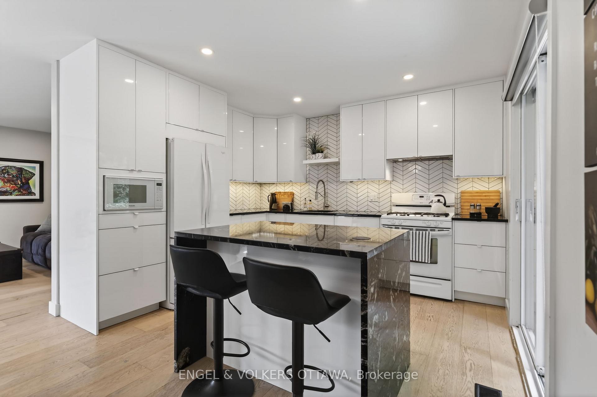 Photo 16 of Unit 6, 164 McClintock Way, Ottawa, Kanata - Katimavik — HOMEH