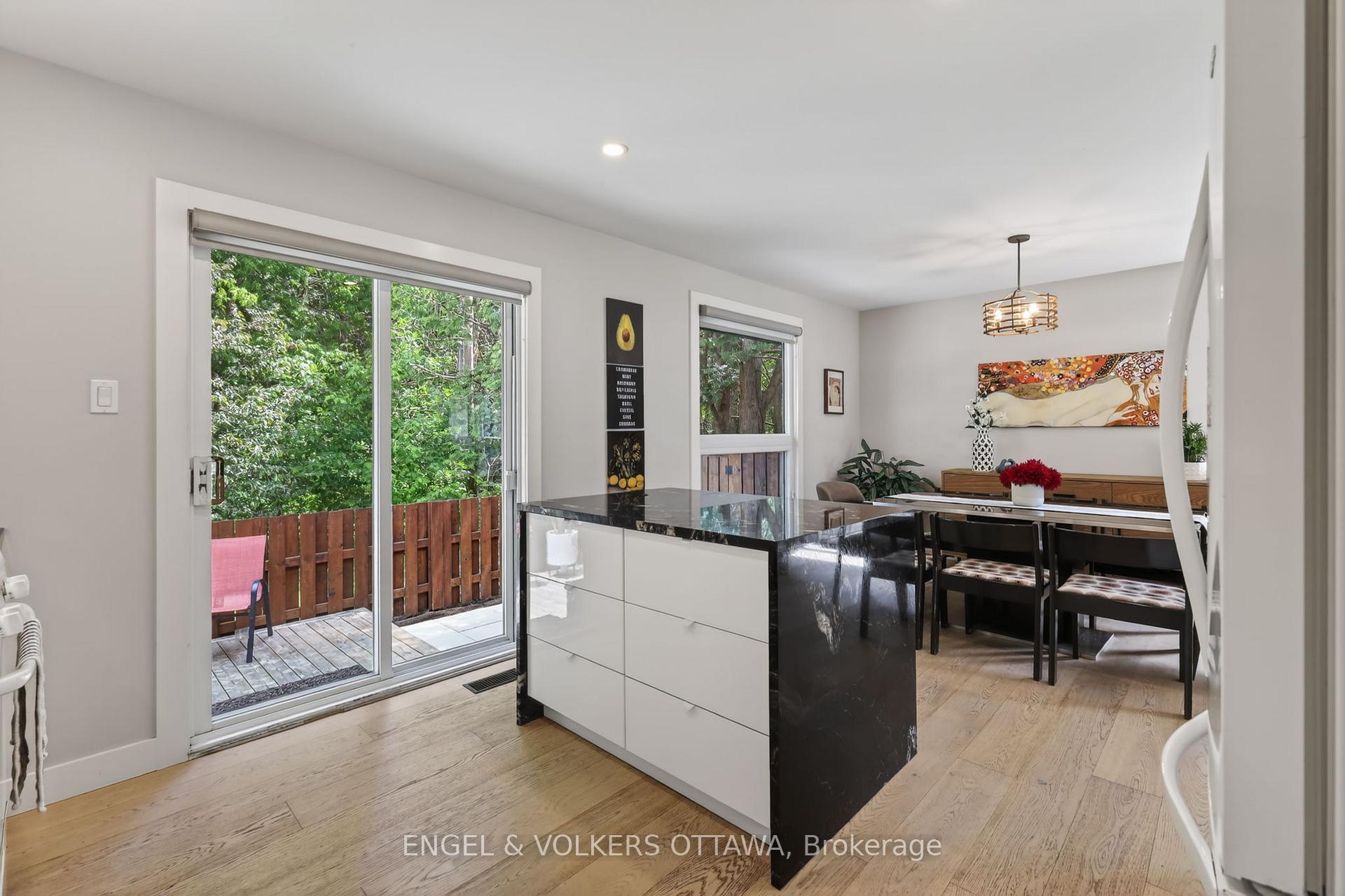 Photo 19 of Unit 6, 164 McClintock Way, Ottawa, Kanata - Katimavik — HOMEH