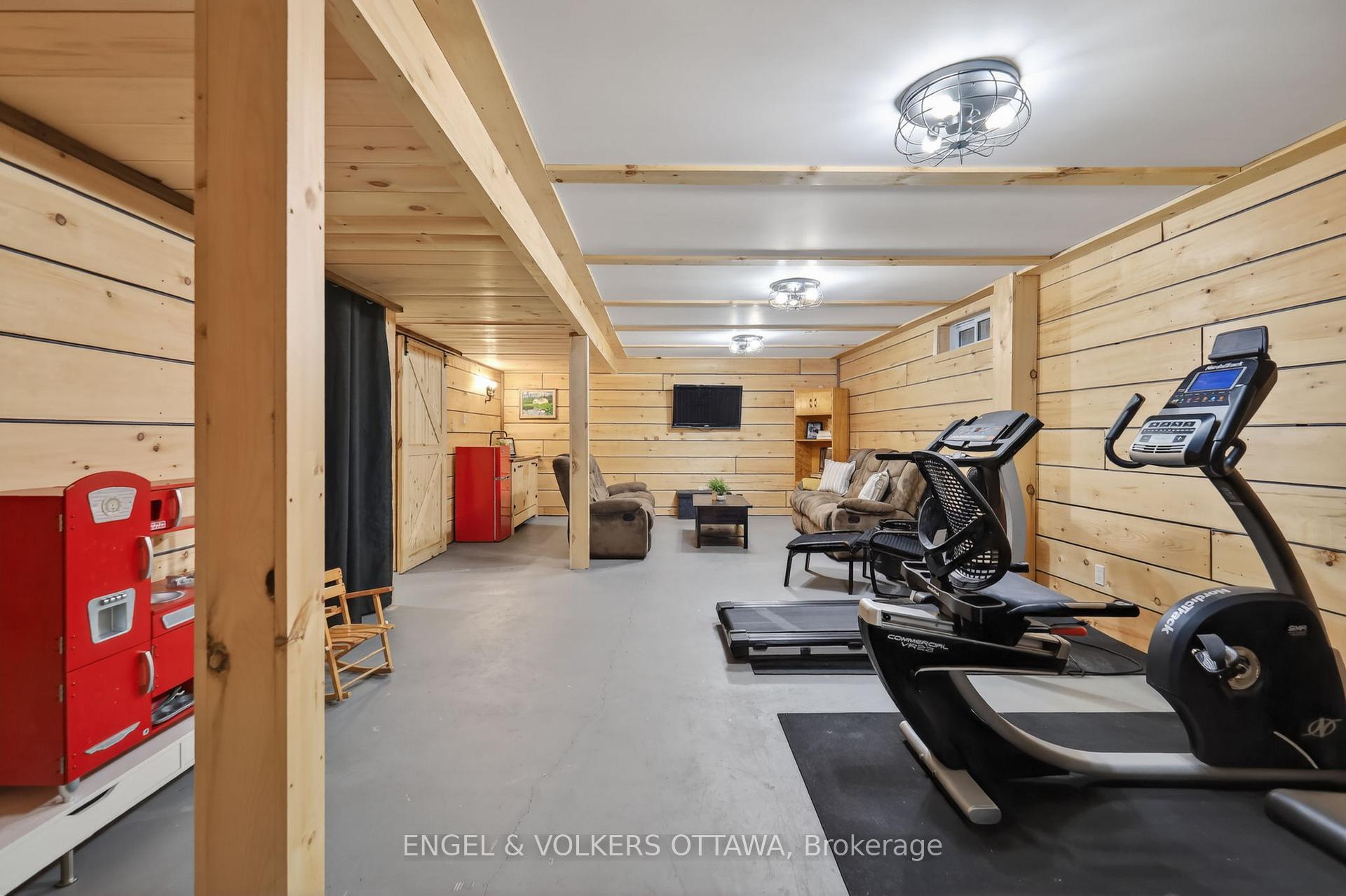 Photo 34 of Unit 6, 164 McClintock Way, Ottawa, Kanata - Katimavik — HOMEH