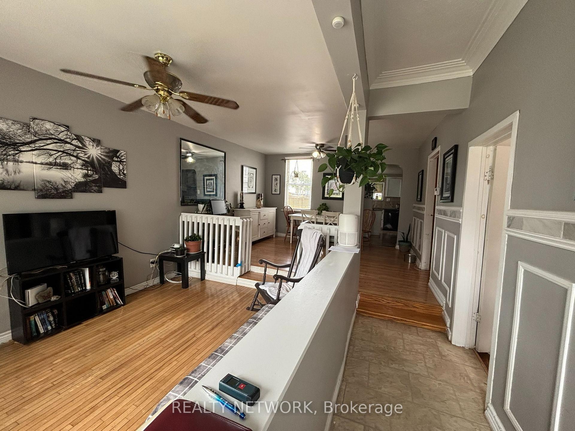 Photo 3 of 49 Highland Avenue, Hamilton, Crown Point — HOMEH