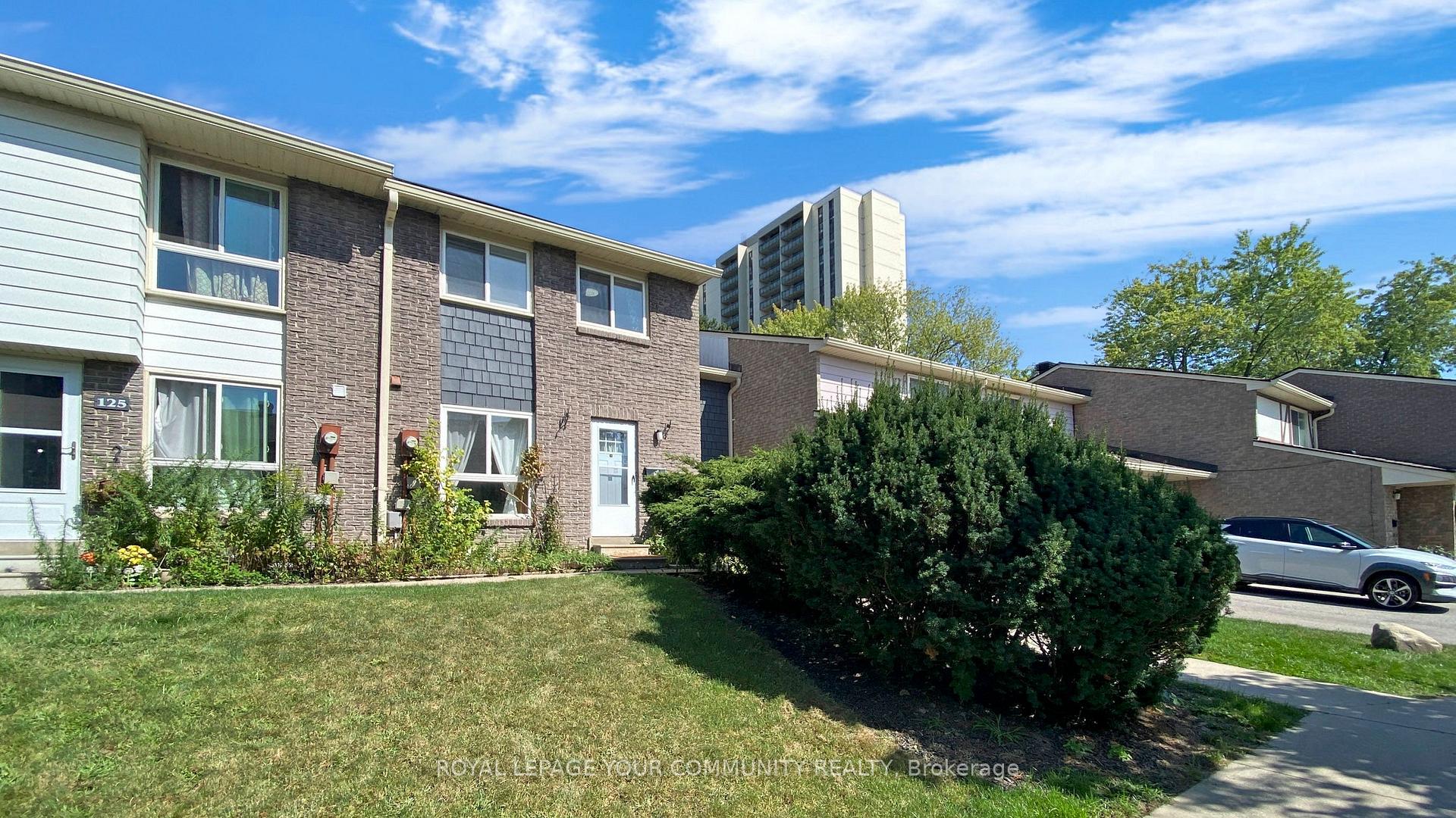 Front of 123 Rock Fern Way