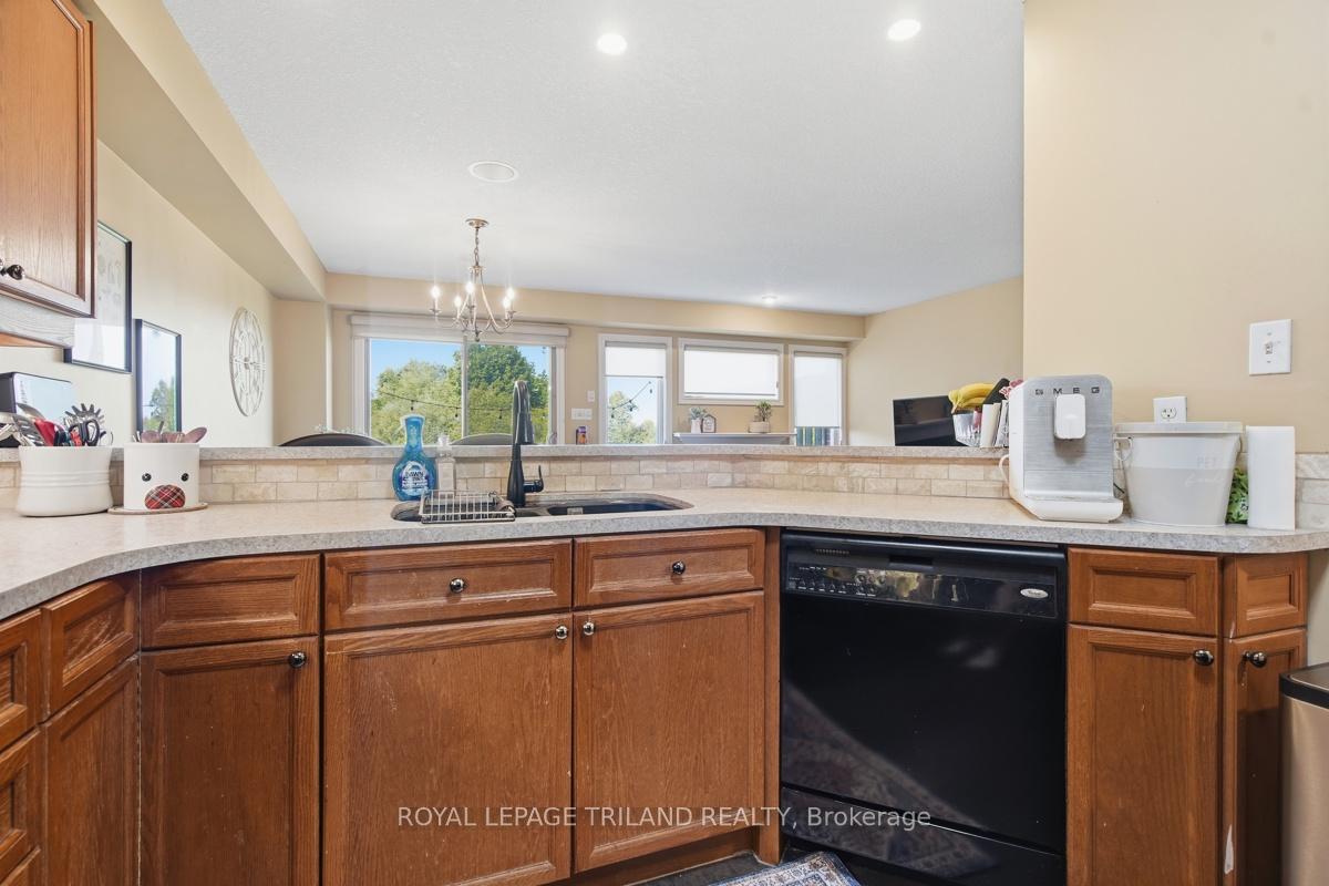 Photo 16 of Unit 127, 600 Hyde Park Road, London, North O — HOMEH