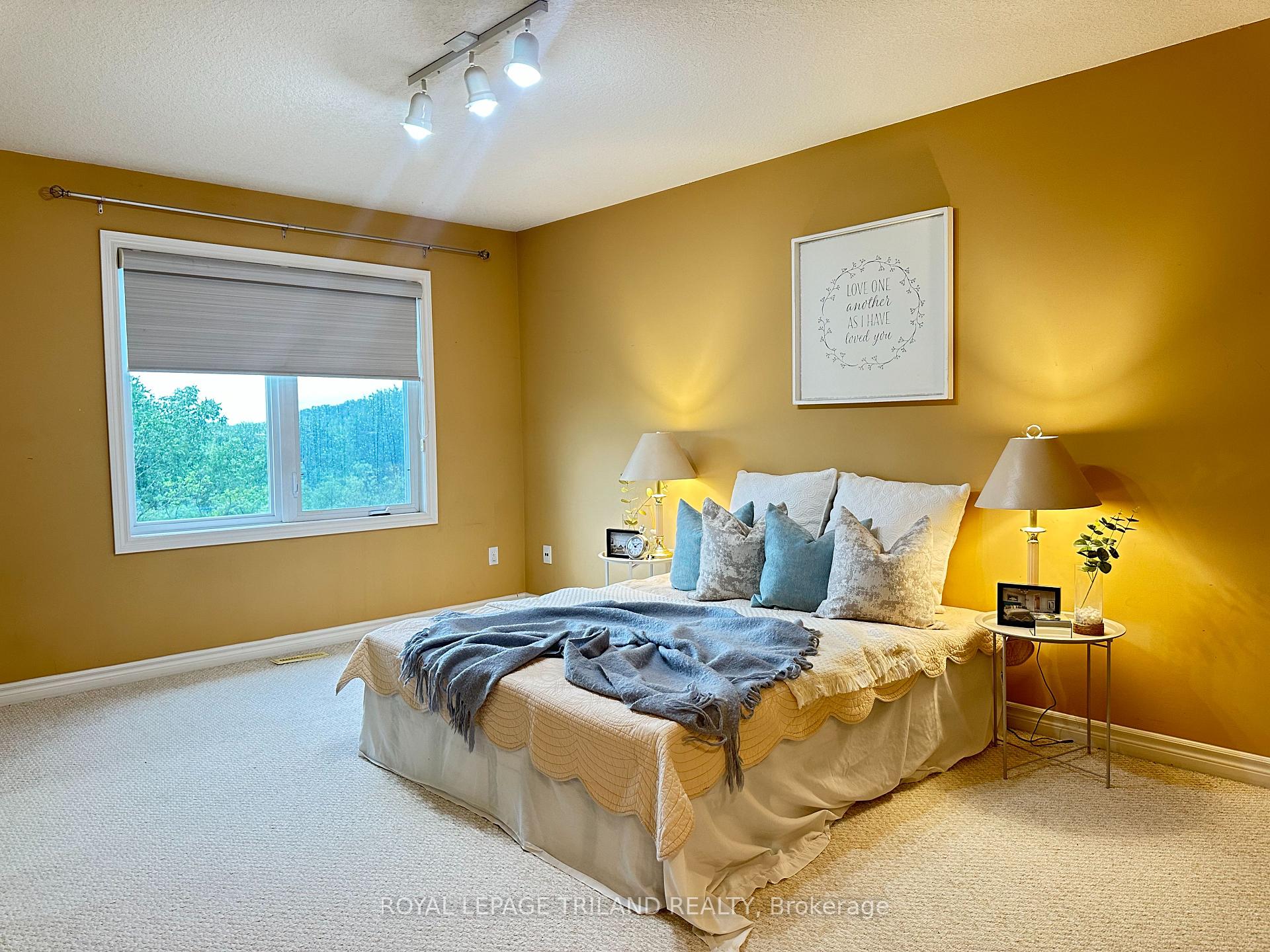 Photo 21 of Unit 127, 600 Hyde Park Road, London, North O — HOMEH