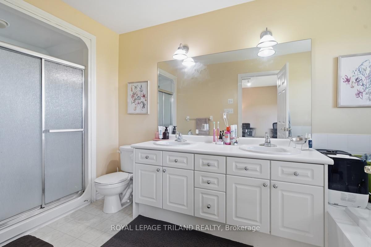 Photo 23 of Unit 127, 600 Hyde Park Road, London, North O — HOMEH