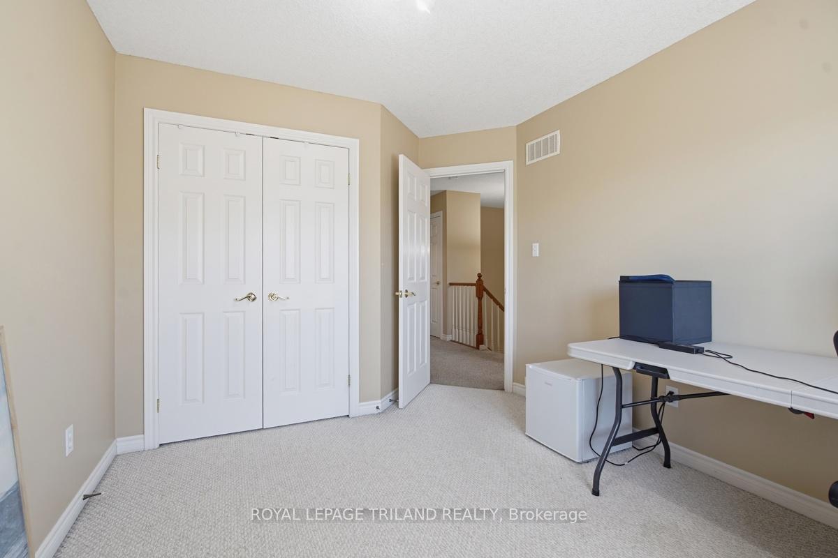 Photo 31 of Unit 127, 600 Hyde Park Road, London, North O — HOMEH