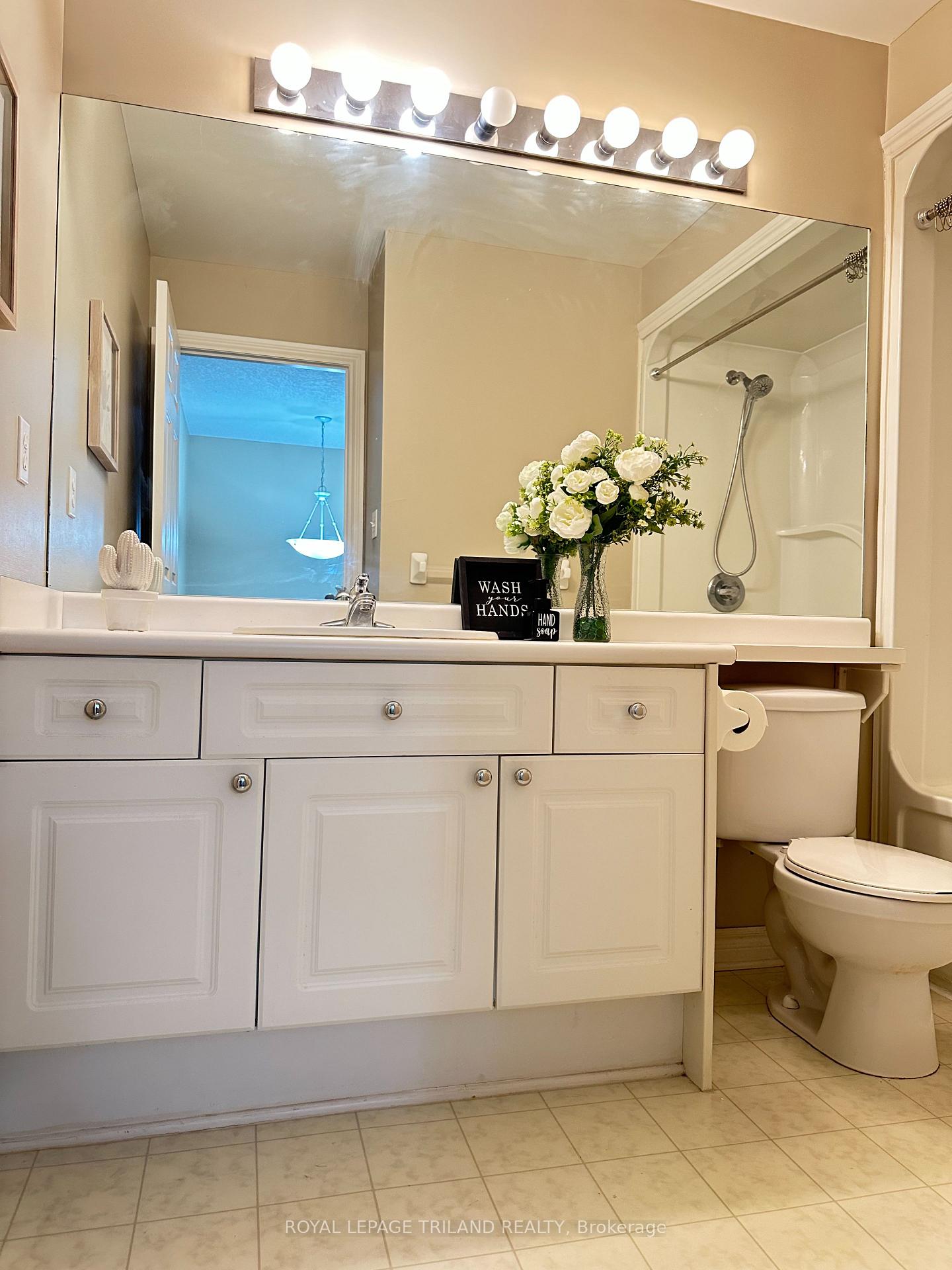 Photo 35 of Unit 127, 600 Hyde Park Road, London, North O — HOMEH