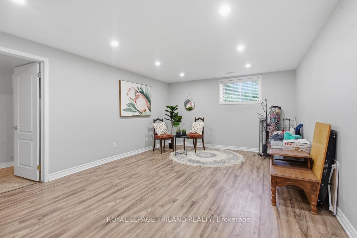 Photo 36 of Unit 127, 600 Hyde Park Road, London, North O — HOMEH