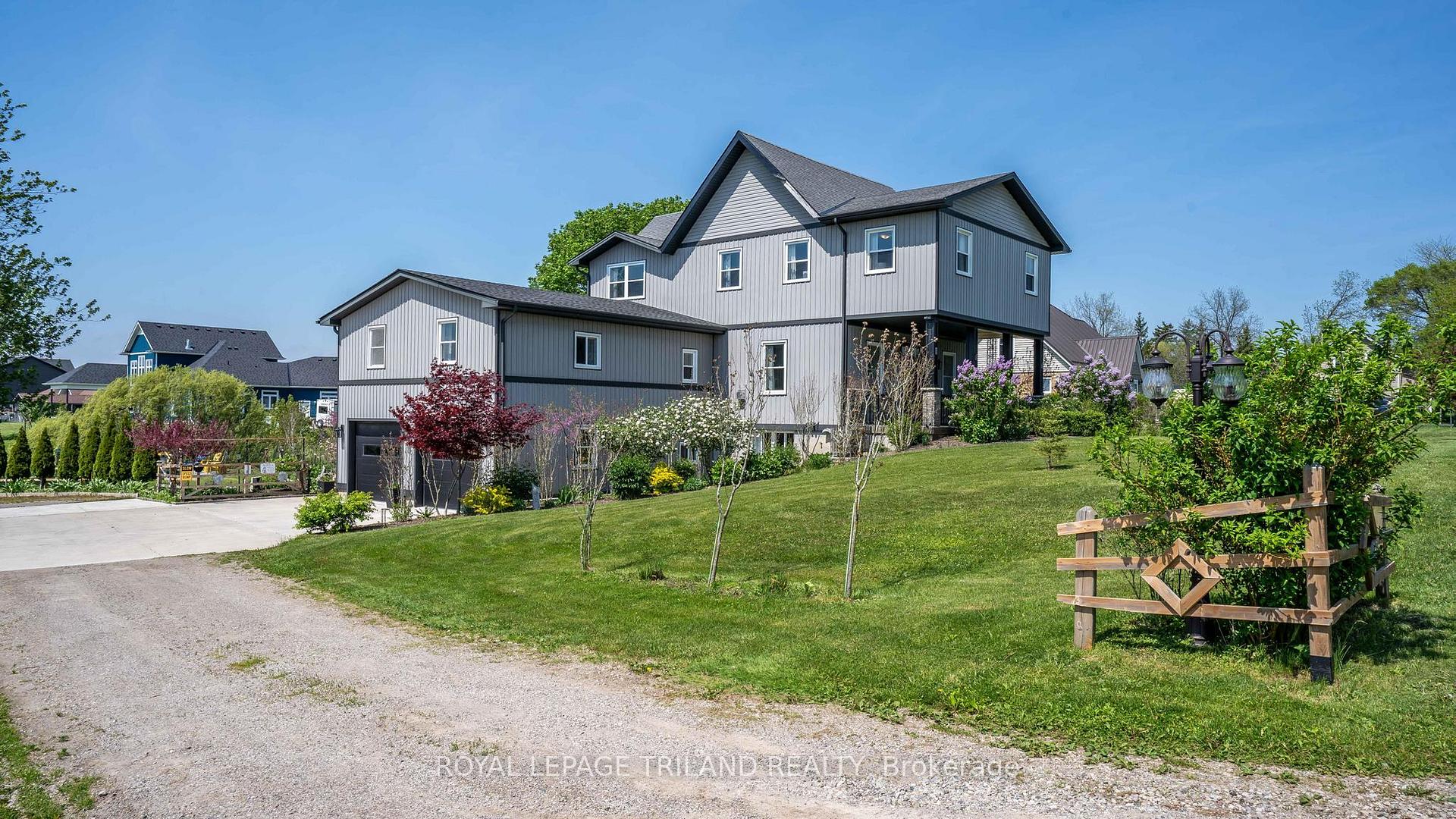 Photo 2 of 33134 Back Street, Dutton/Dunwich, Iona — HOMEH
