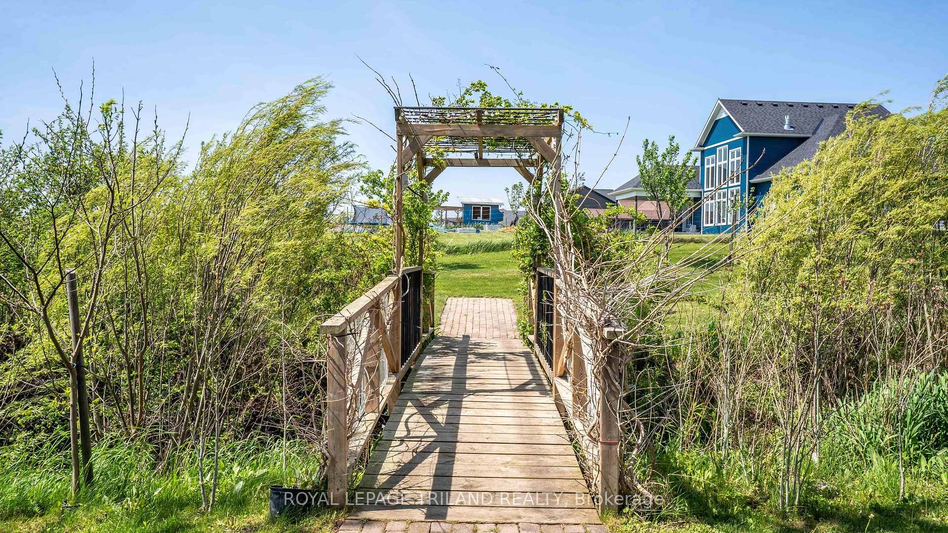 Photo 40 of 33134 Back Street, Dutton/Dunwich, Iona — HOMEH