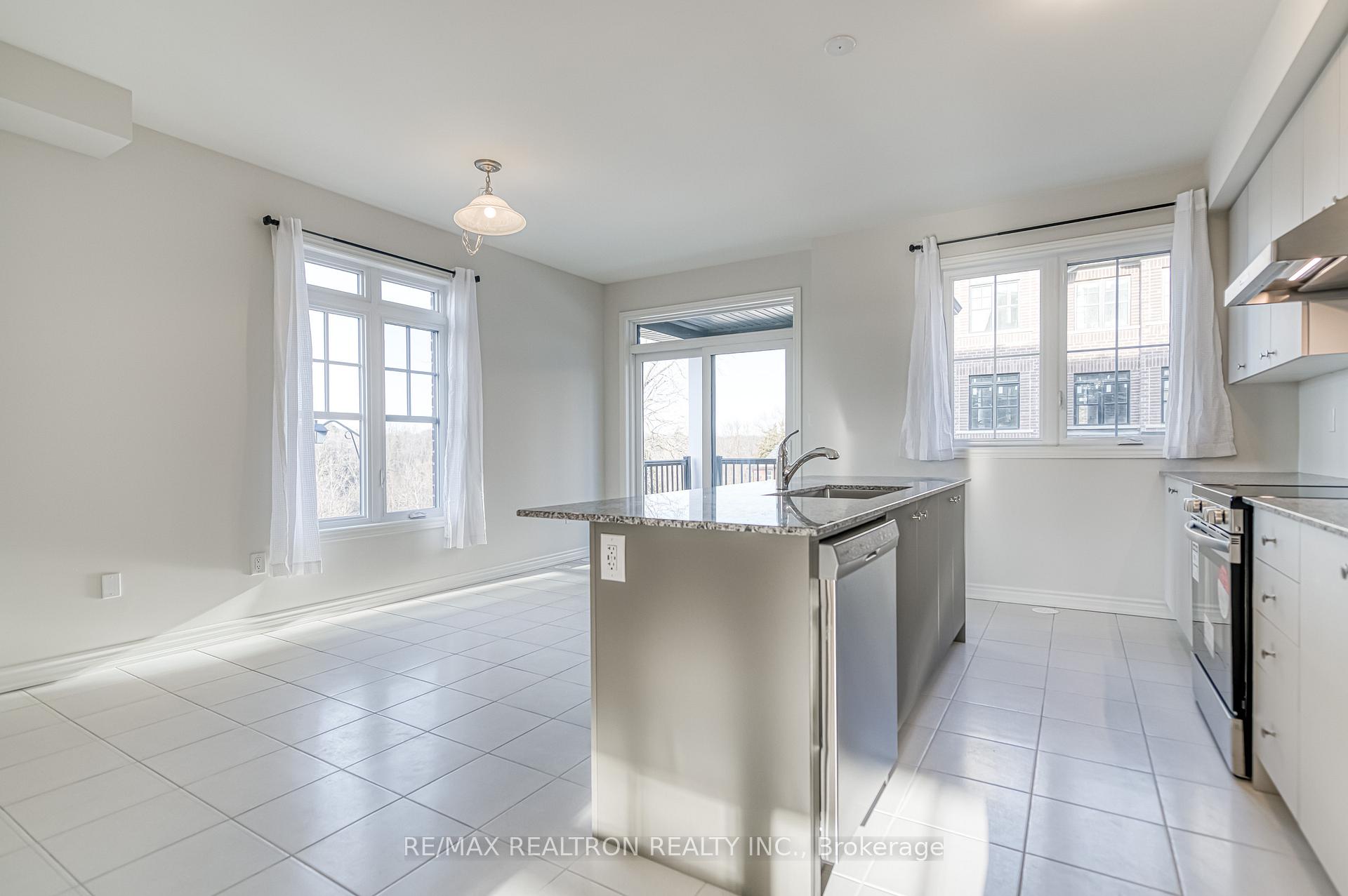 Photo 9 of 65 Main Street S, Markham, Vinegar Hill — HOMEH