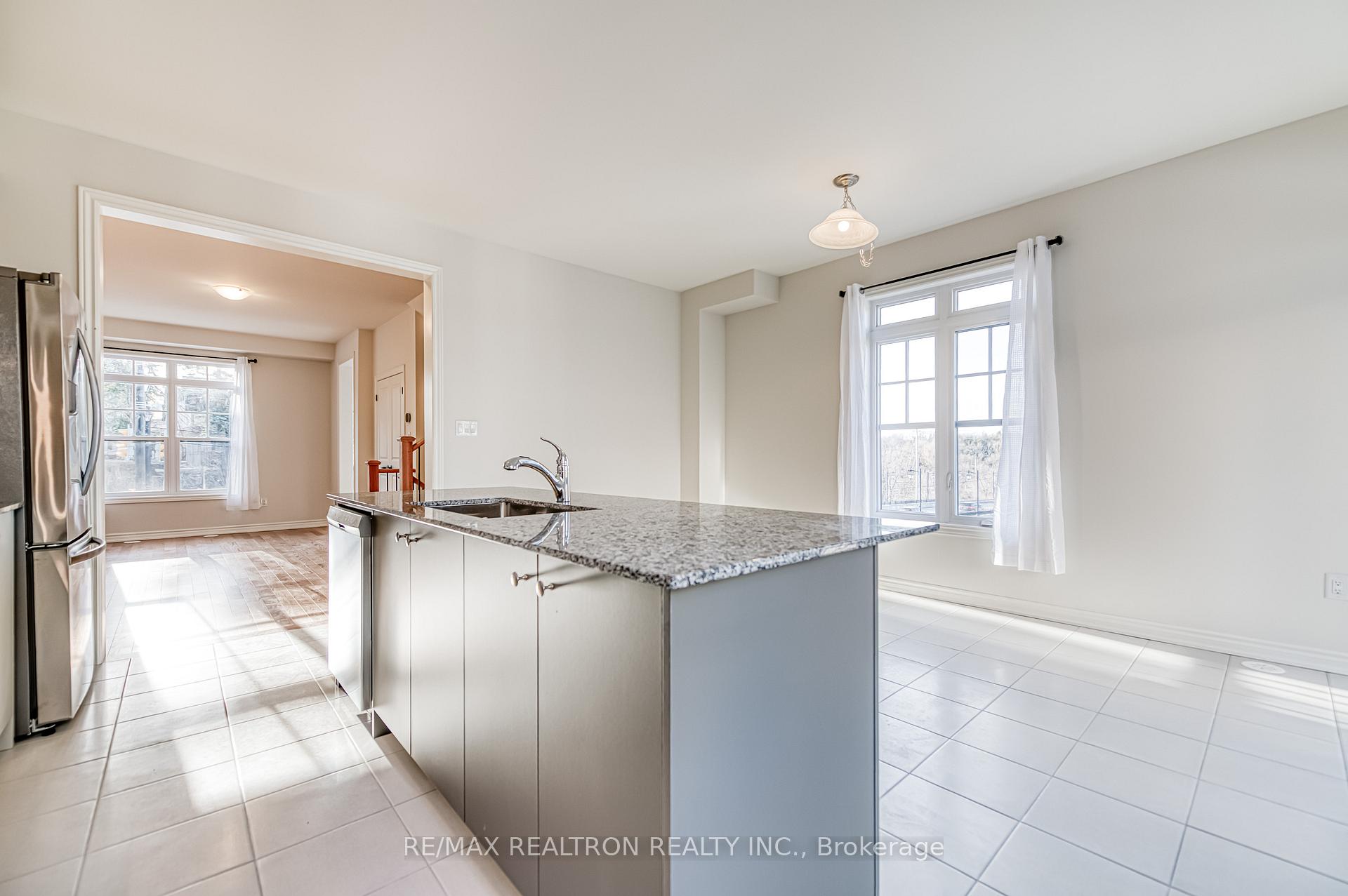 Photo 18 of 65 Main Street S, Markham, Vinegar Hill — HOMEH