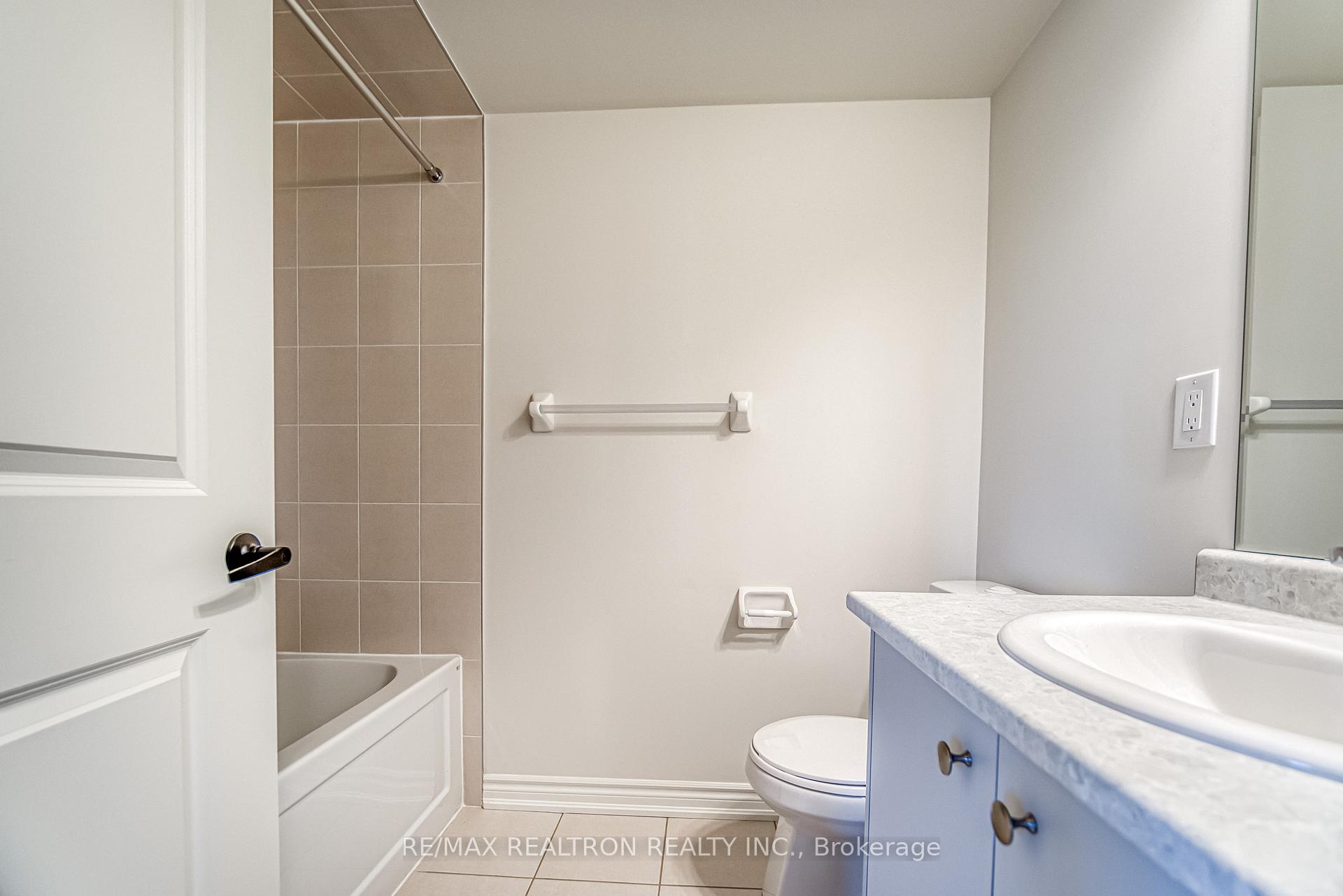 Photo 31 of 65 Main Street S, Markham, Vinegar Hill — HOMEH
