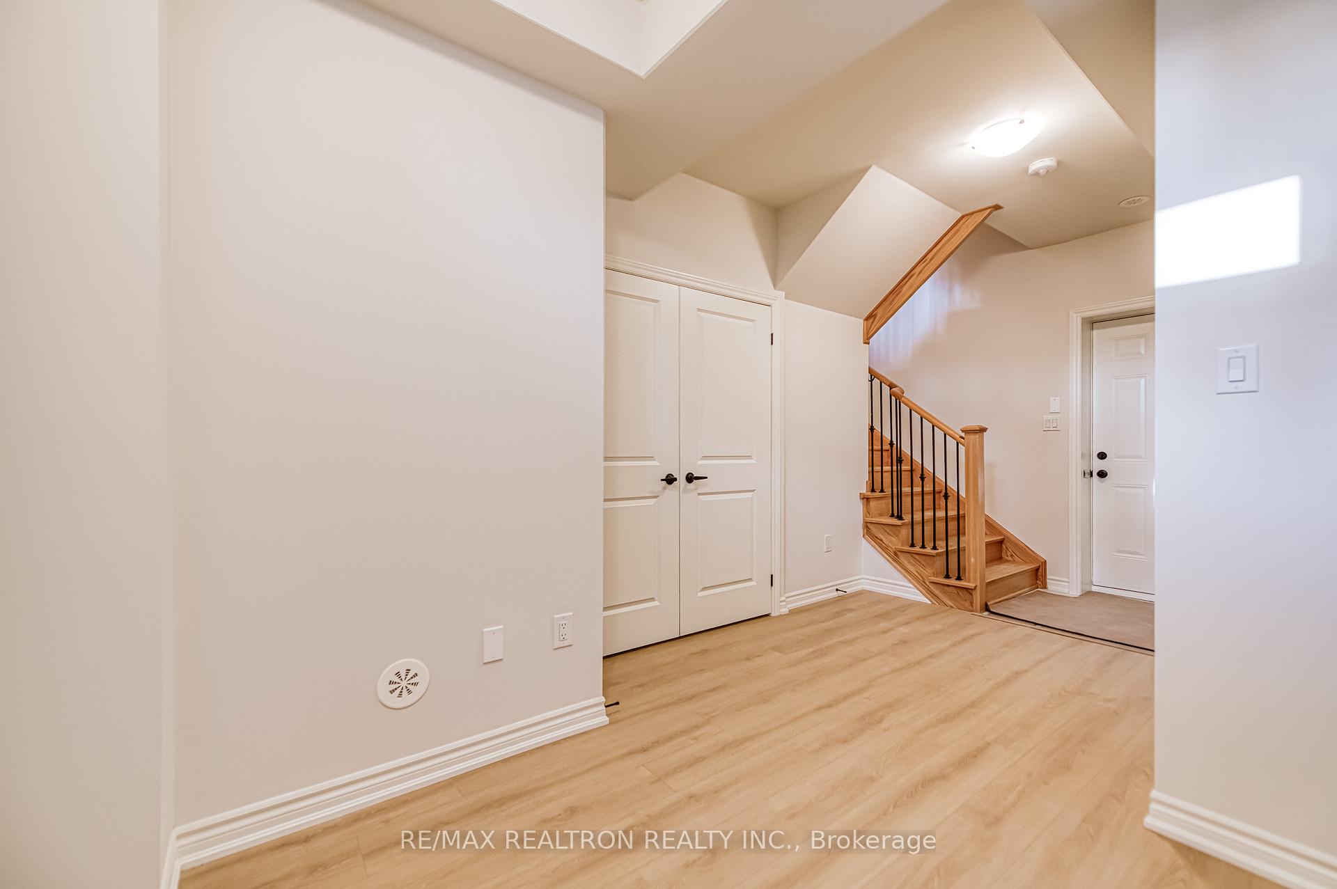 Photo 36 of 65 Main Street S, Markham, Vinegar Hill — HOMEH