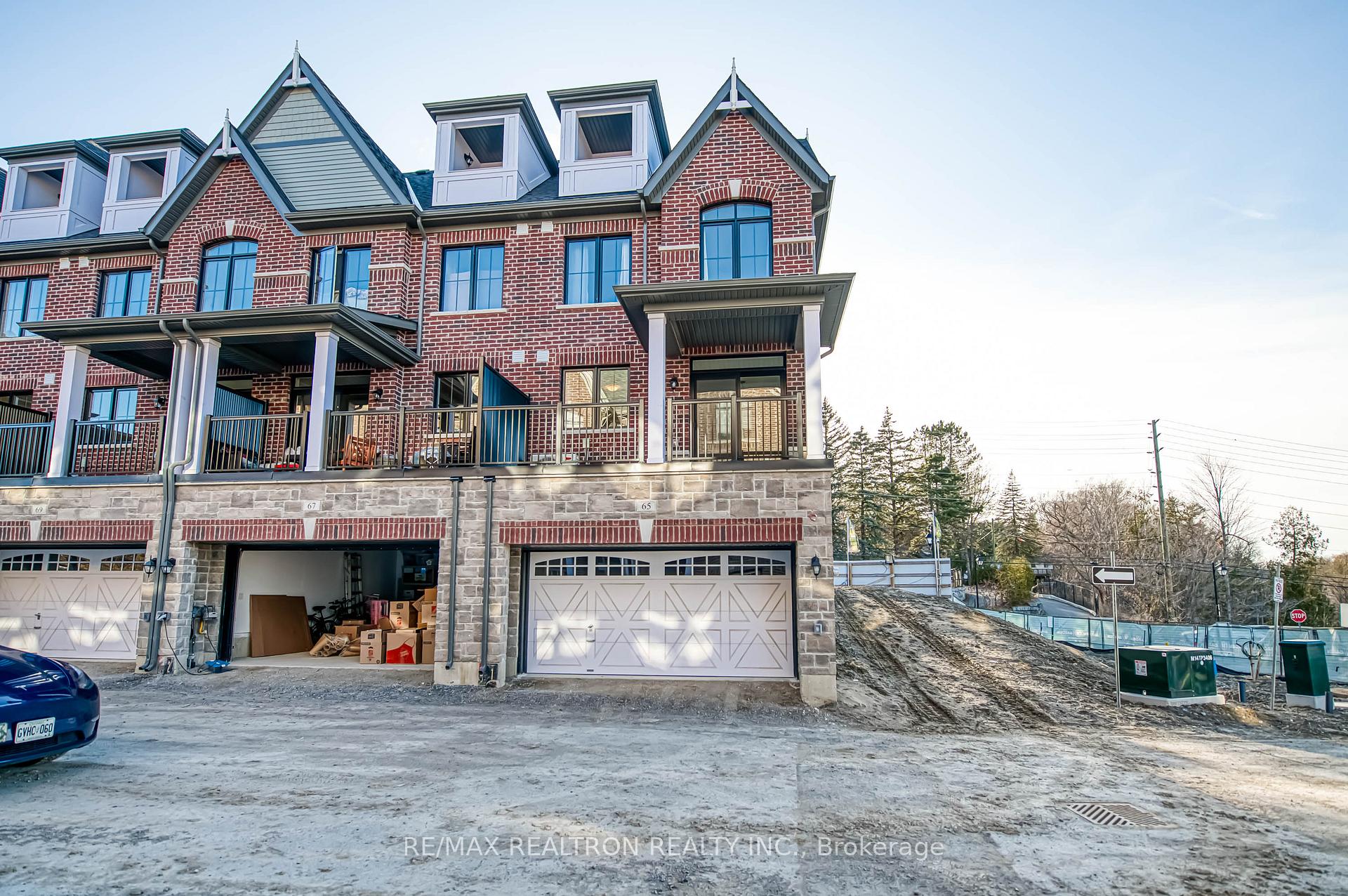 Photo 39 of 65 Main Street S, Markham, Vinegar Hill — HOMEH