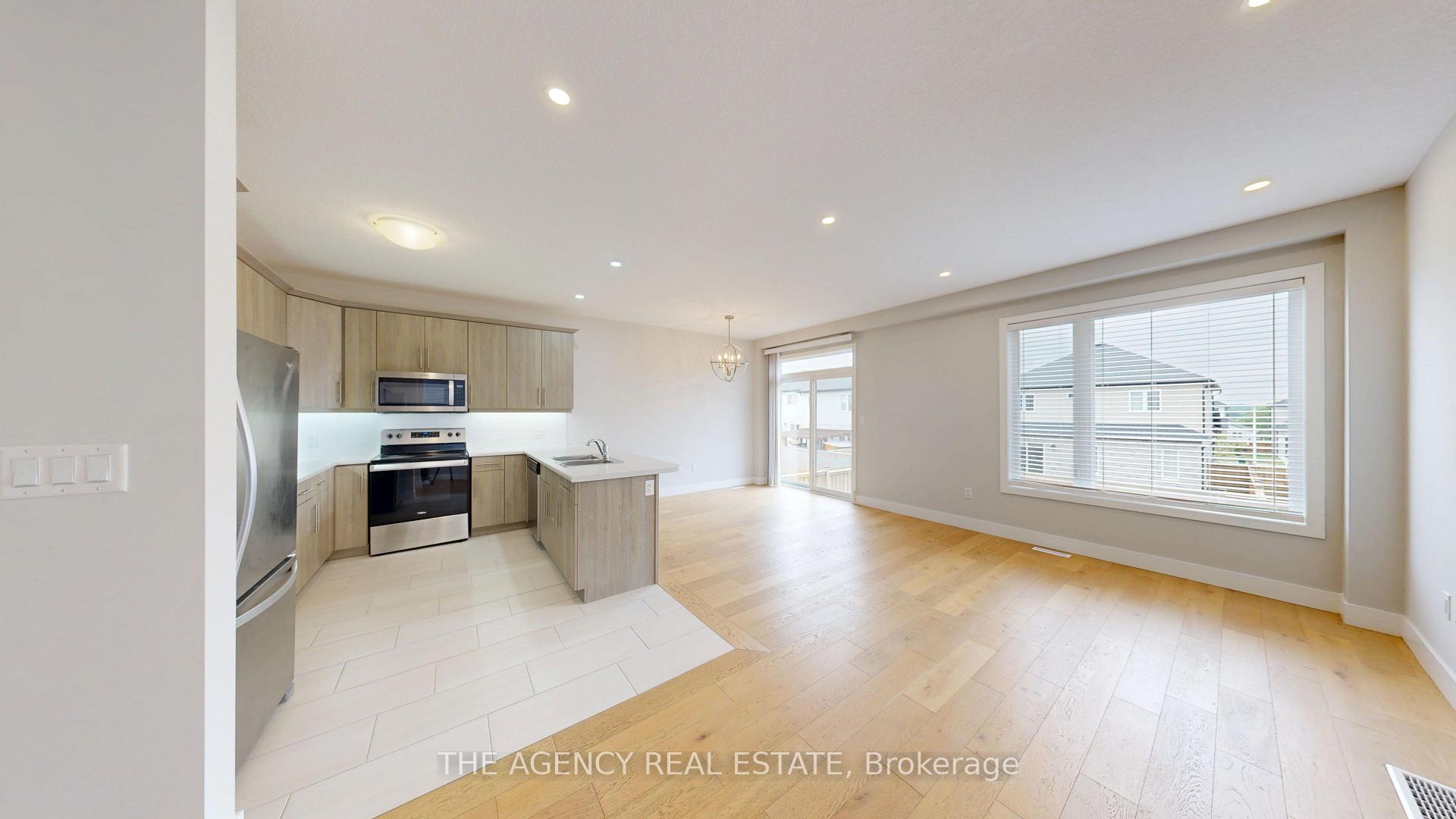 Photo 10 of 48 Edgevalley Road, London, East D — HOMEH
