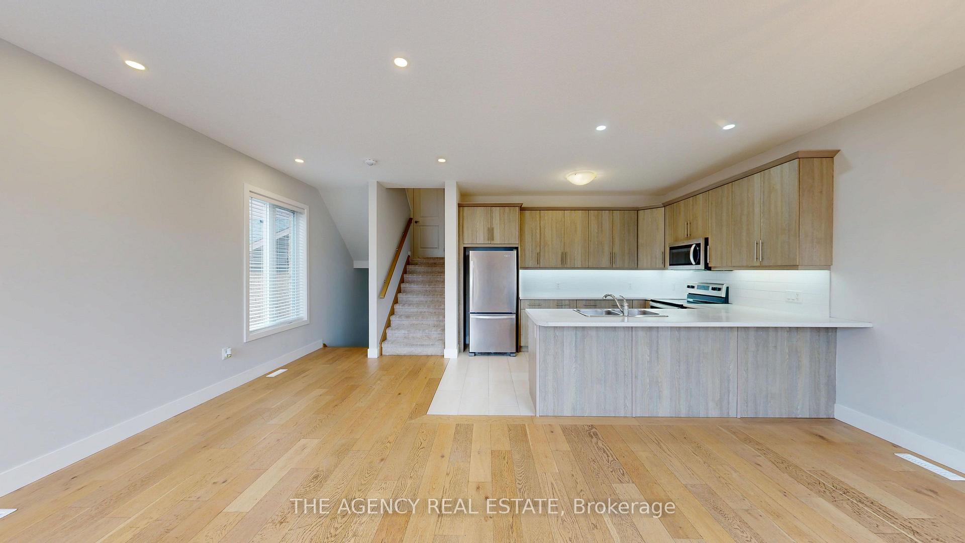 Photo 13 of 48 Edgevalley Road, London, East D — HOMEH