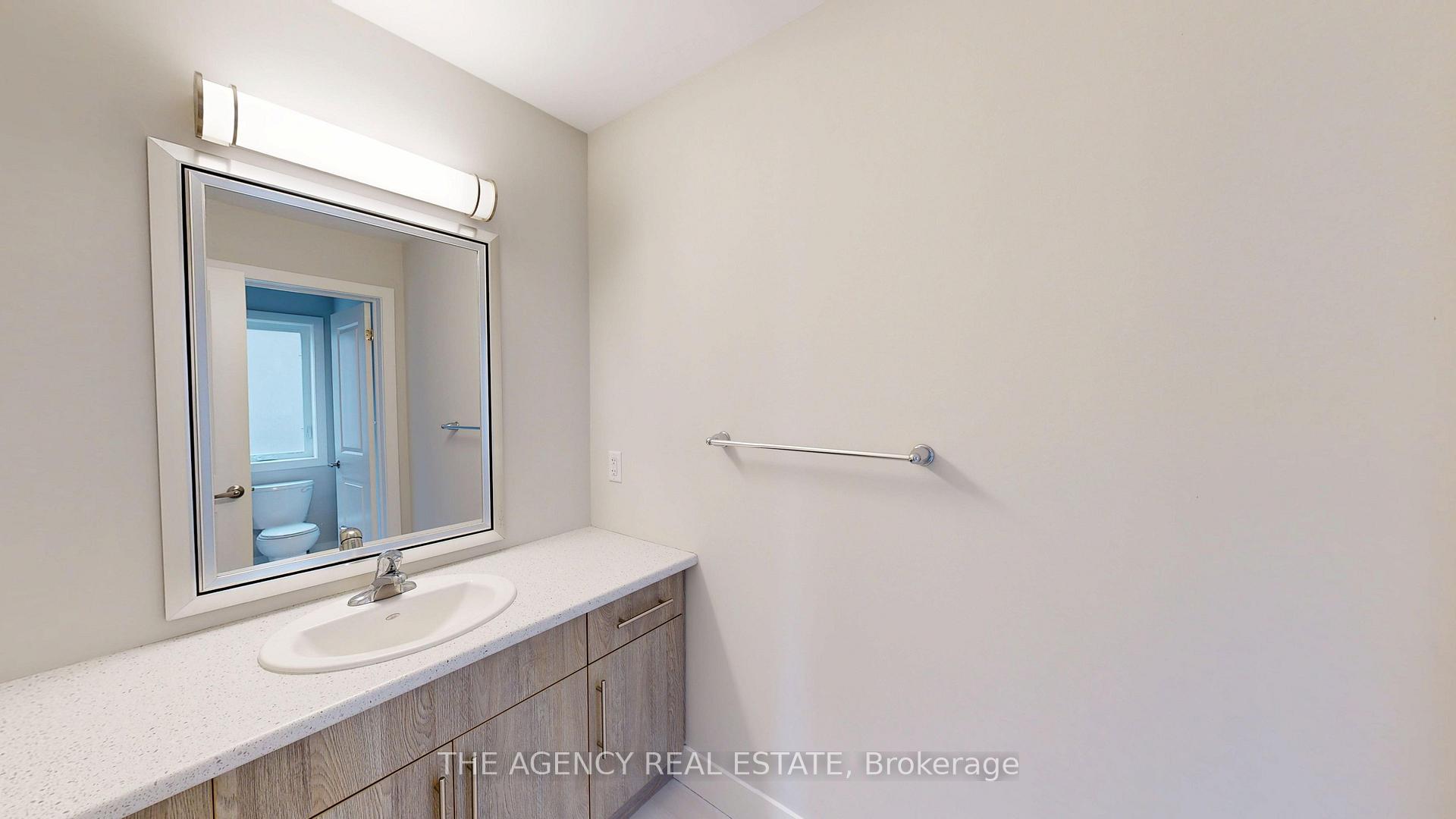 Photo 32 of 48 Edgevalley Road, London, East D — HOMEH