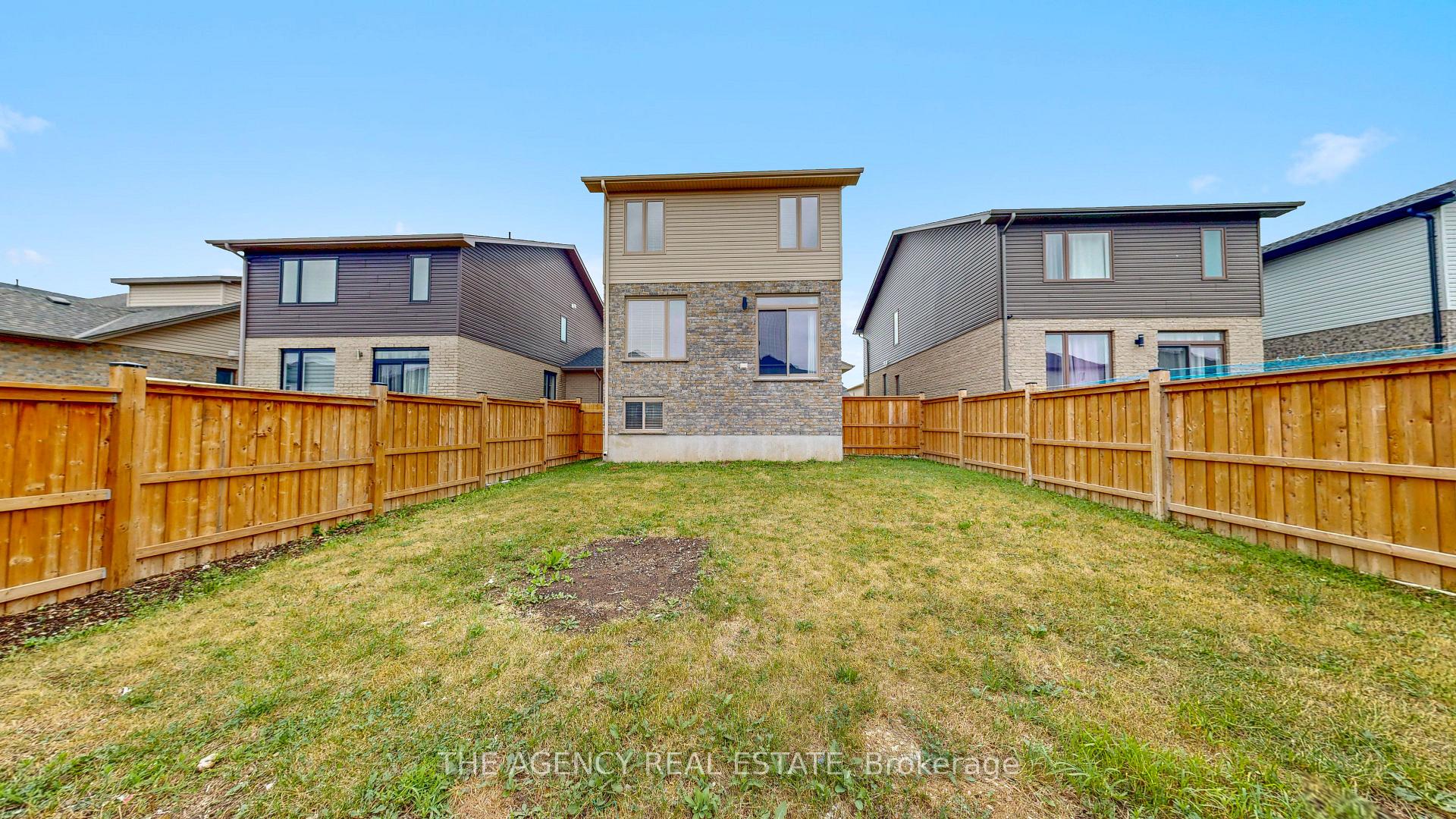 Photo 42 of 48 Edgevalley Road, London, East D — HOMEH