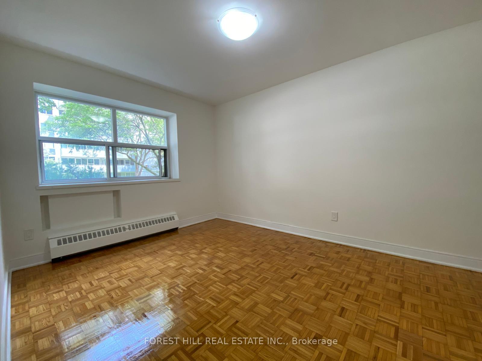 Photo 5 of Unit 105, 11 Shallmar Boulevard, Toronto, Forest Hill North — HOMEH