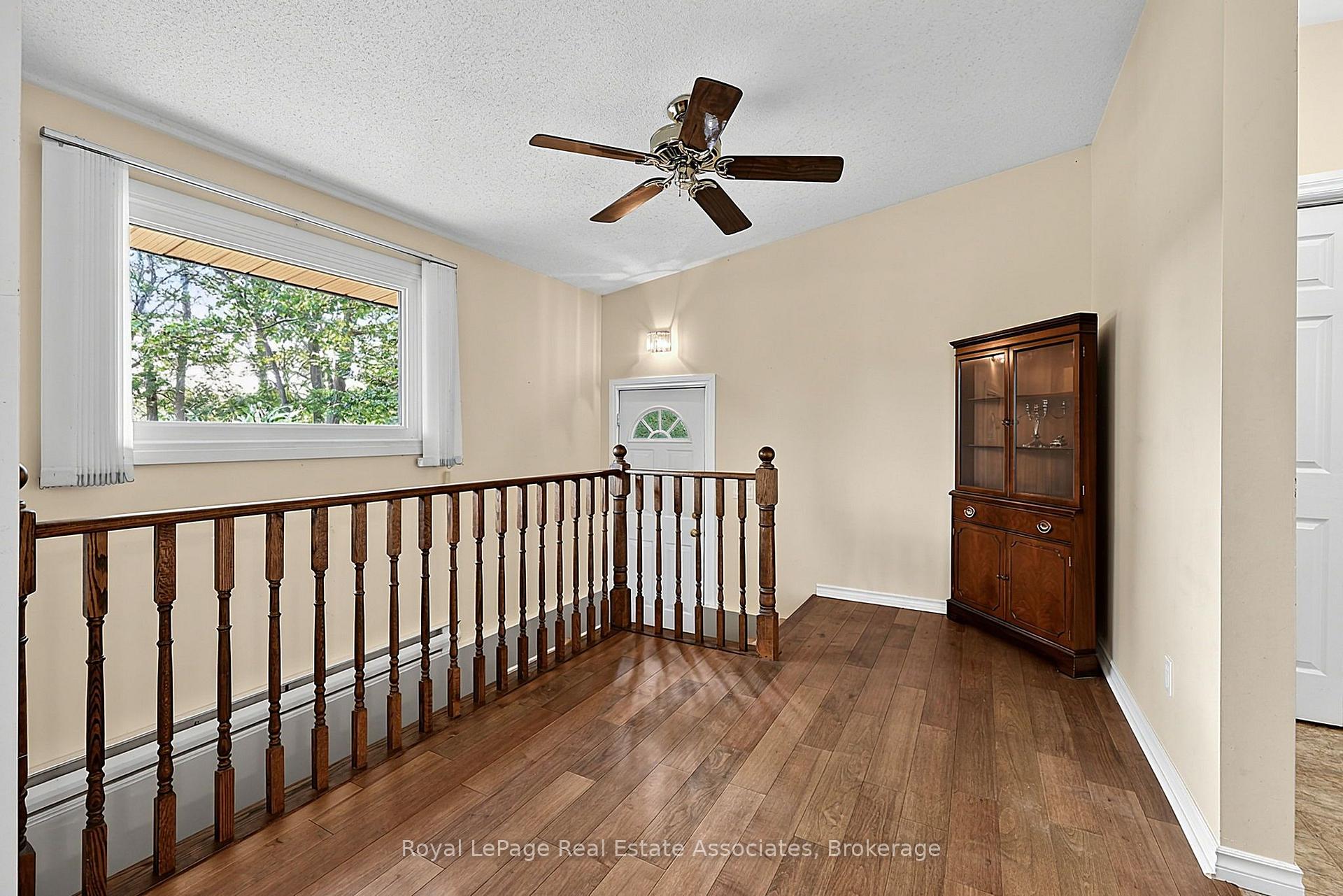 Photo 12 of 408 Mooney Crescent, Orillia — HOMEH