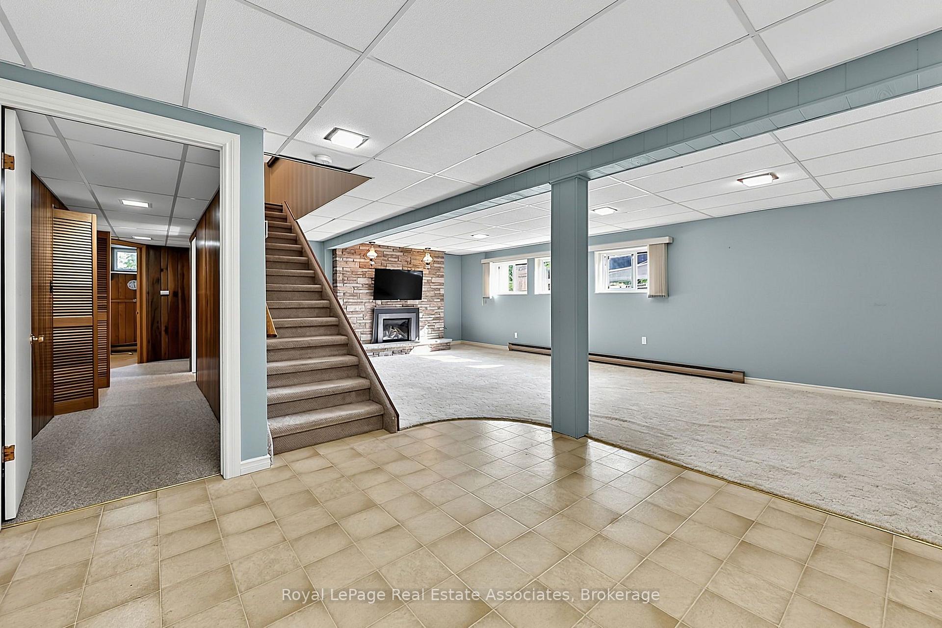 Photo 24 of 408 Mooney Crescent, Orillia — HOMEH