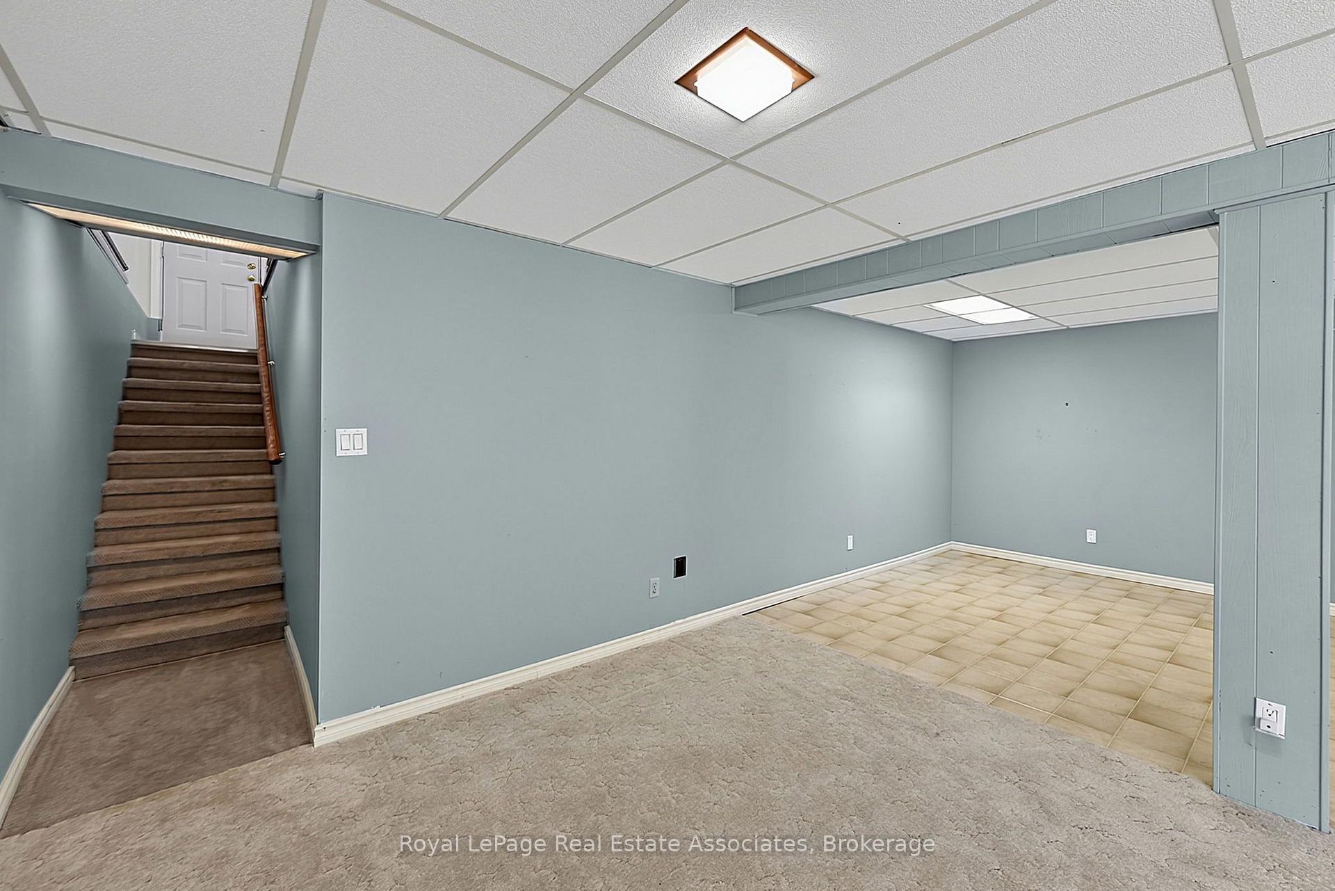 Photo 27 of 408 Mooney Crescent, Orillia — HOMEH