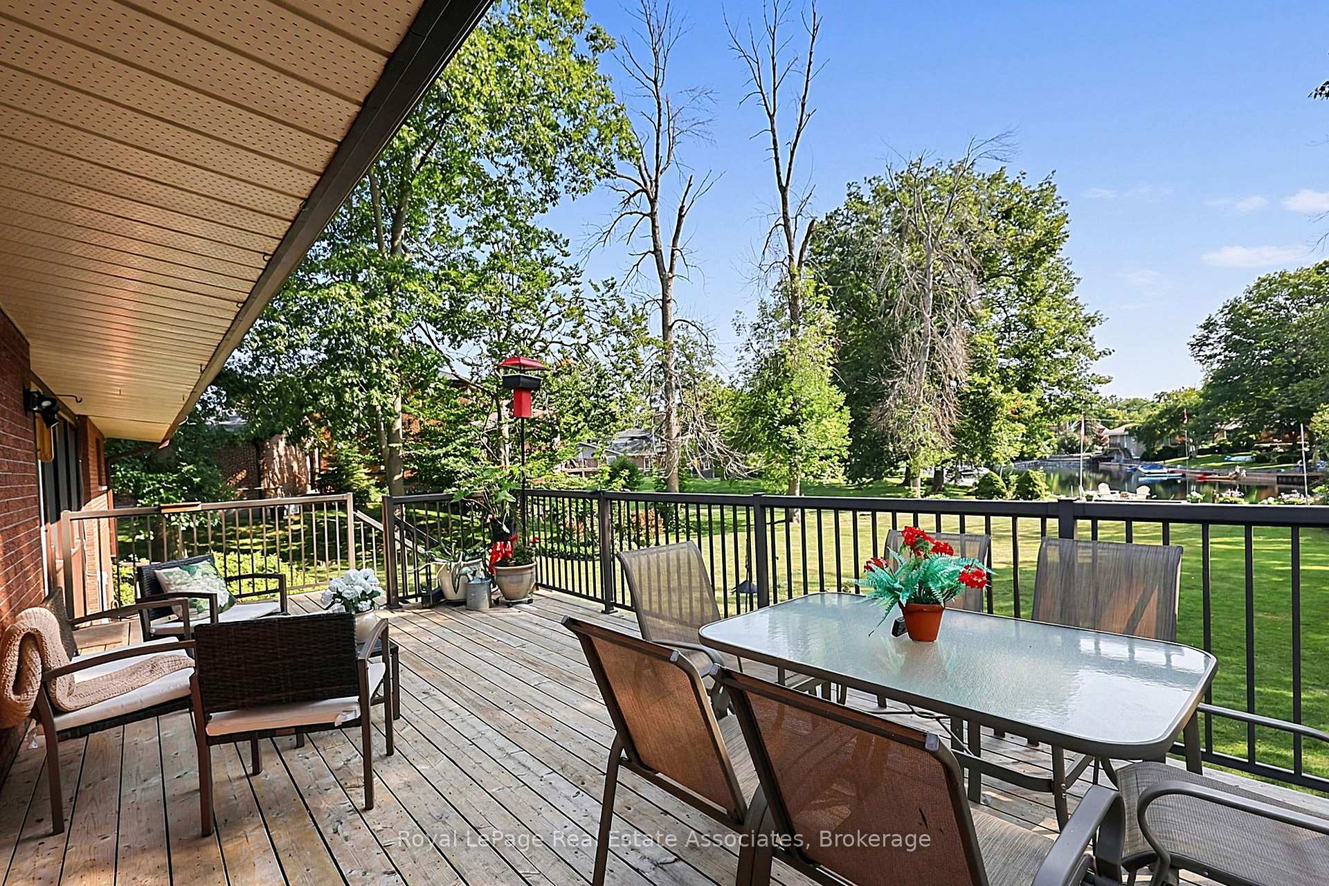 Photo 30 of 408 Mooney Crescent, Orillia — HOMEH