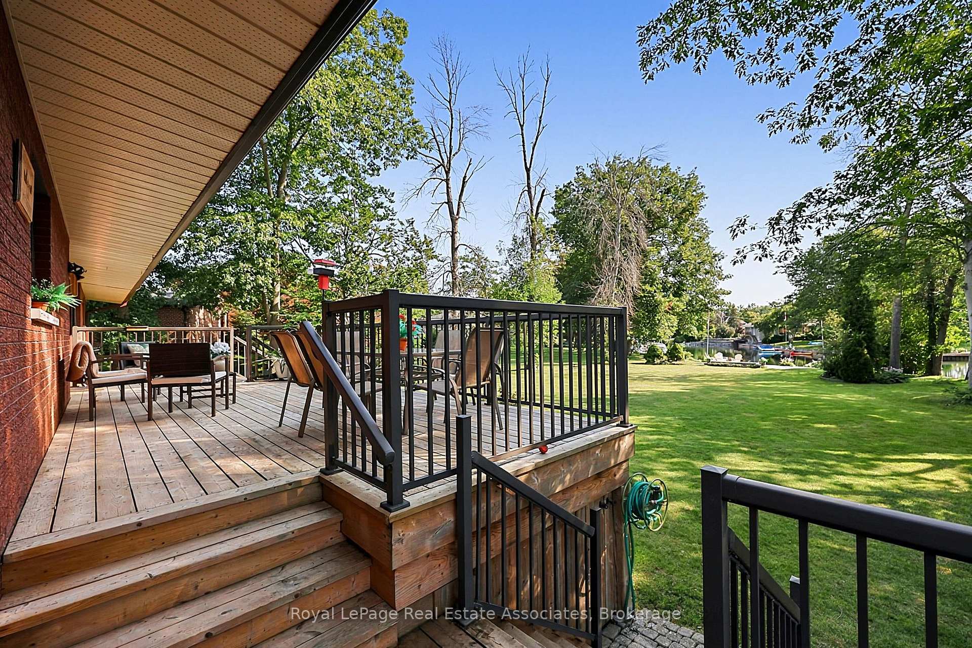 Photo 32 of 408 Mooney Crescent, Orillia — HOMEH