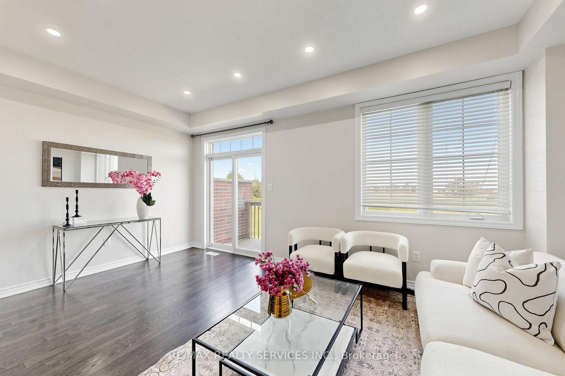 Photo 13 of 32 Agava Street, Brampton, Northwest Brampton — HOMEH