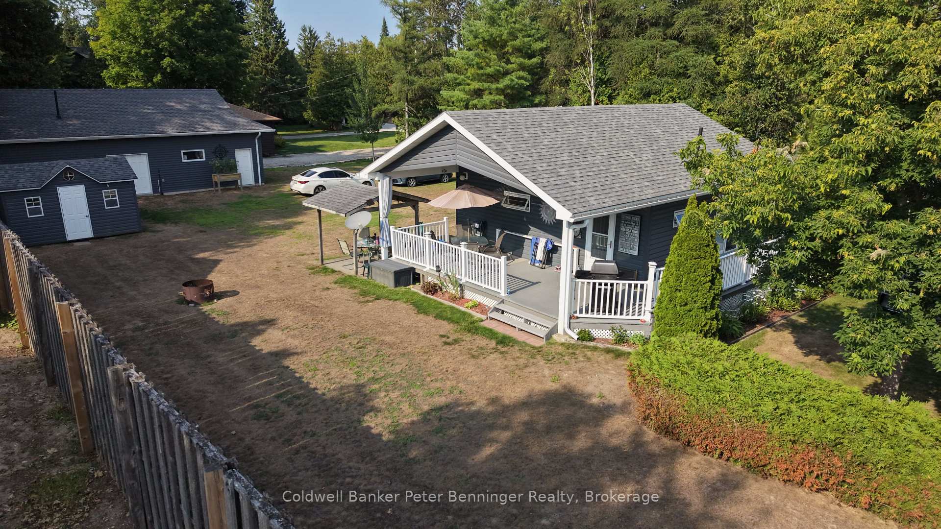 Photo 2 of 810 Second Avenue S, South Bruce Peninsula — HOMEH