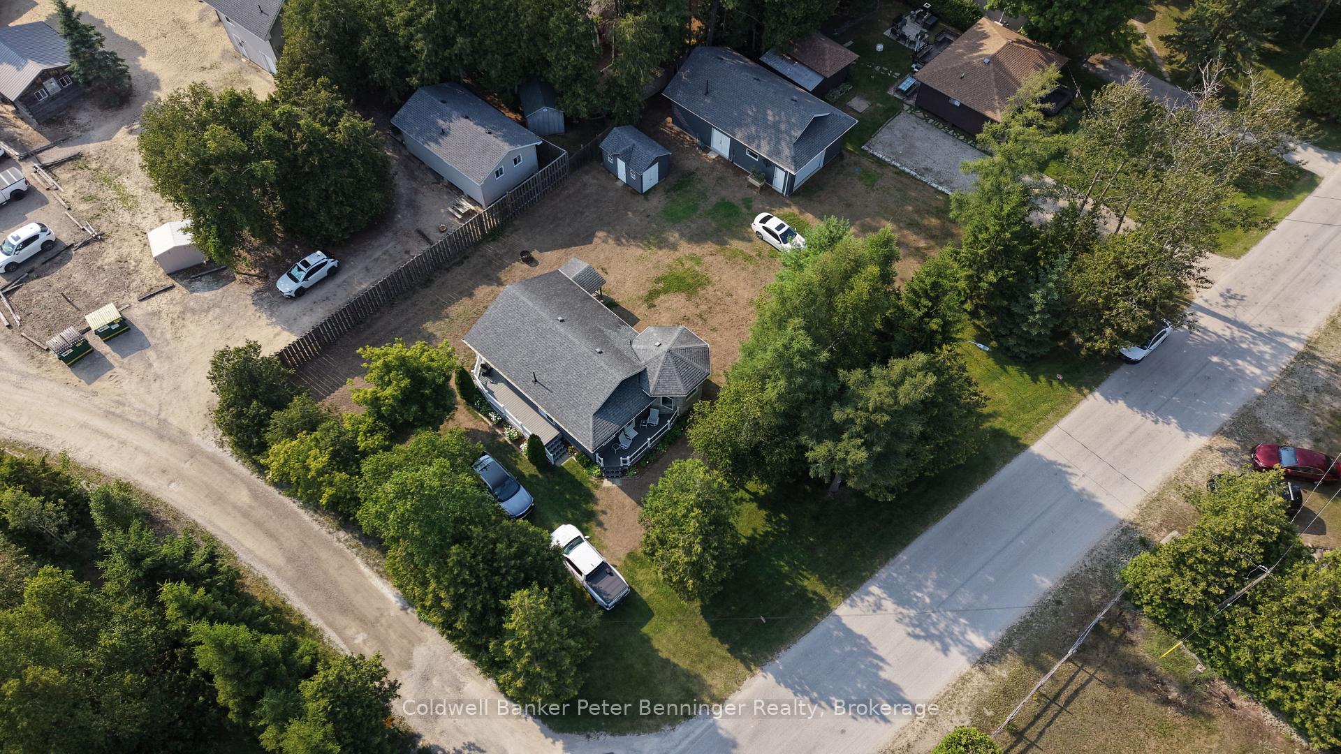Photo 3 of 810 Second Avenue S, South Bruce Peninsula — HOMEH