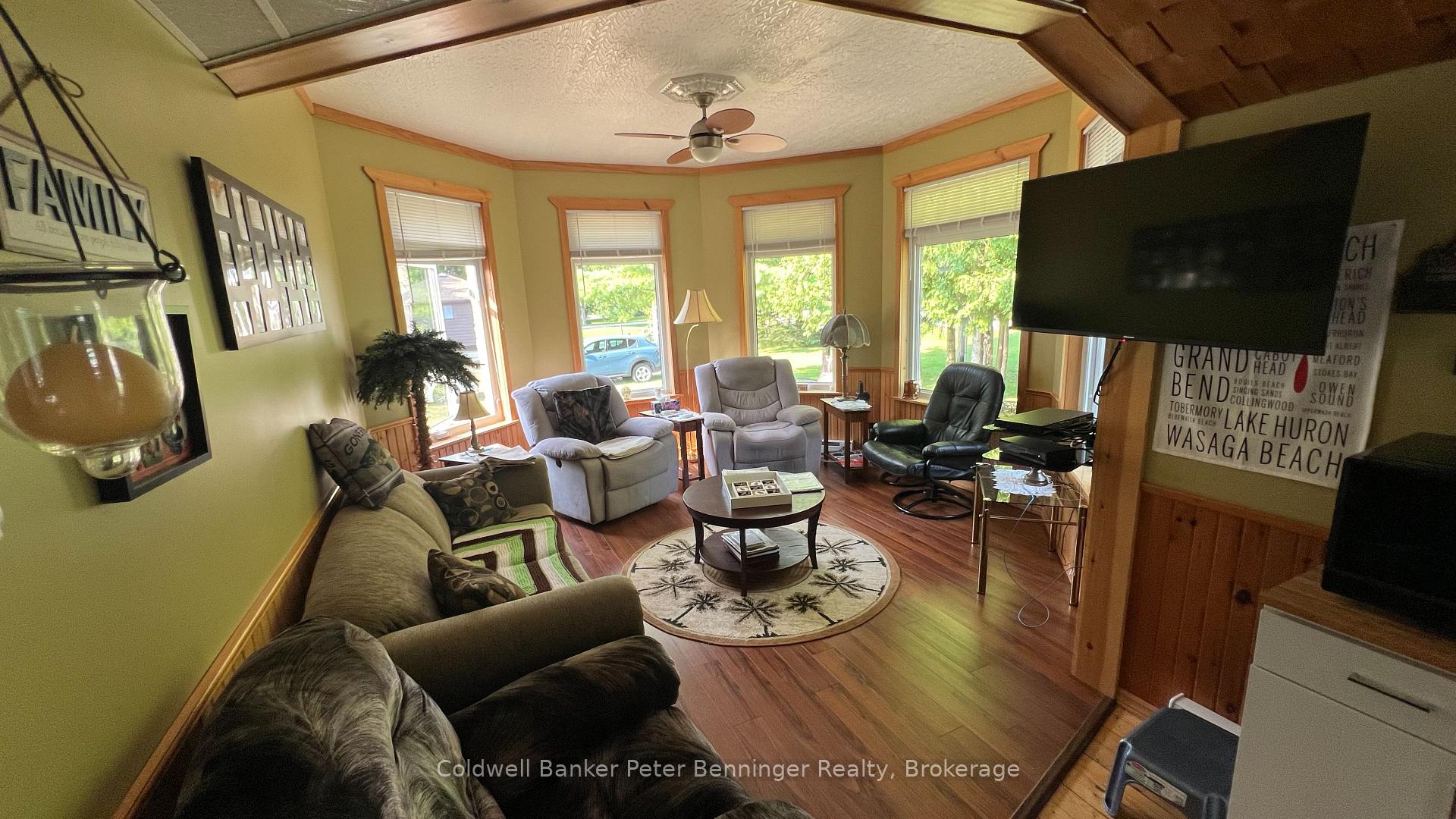 Photo 4 of 810 Second Avenue S, South Bruce Peninsula — HOMEH