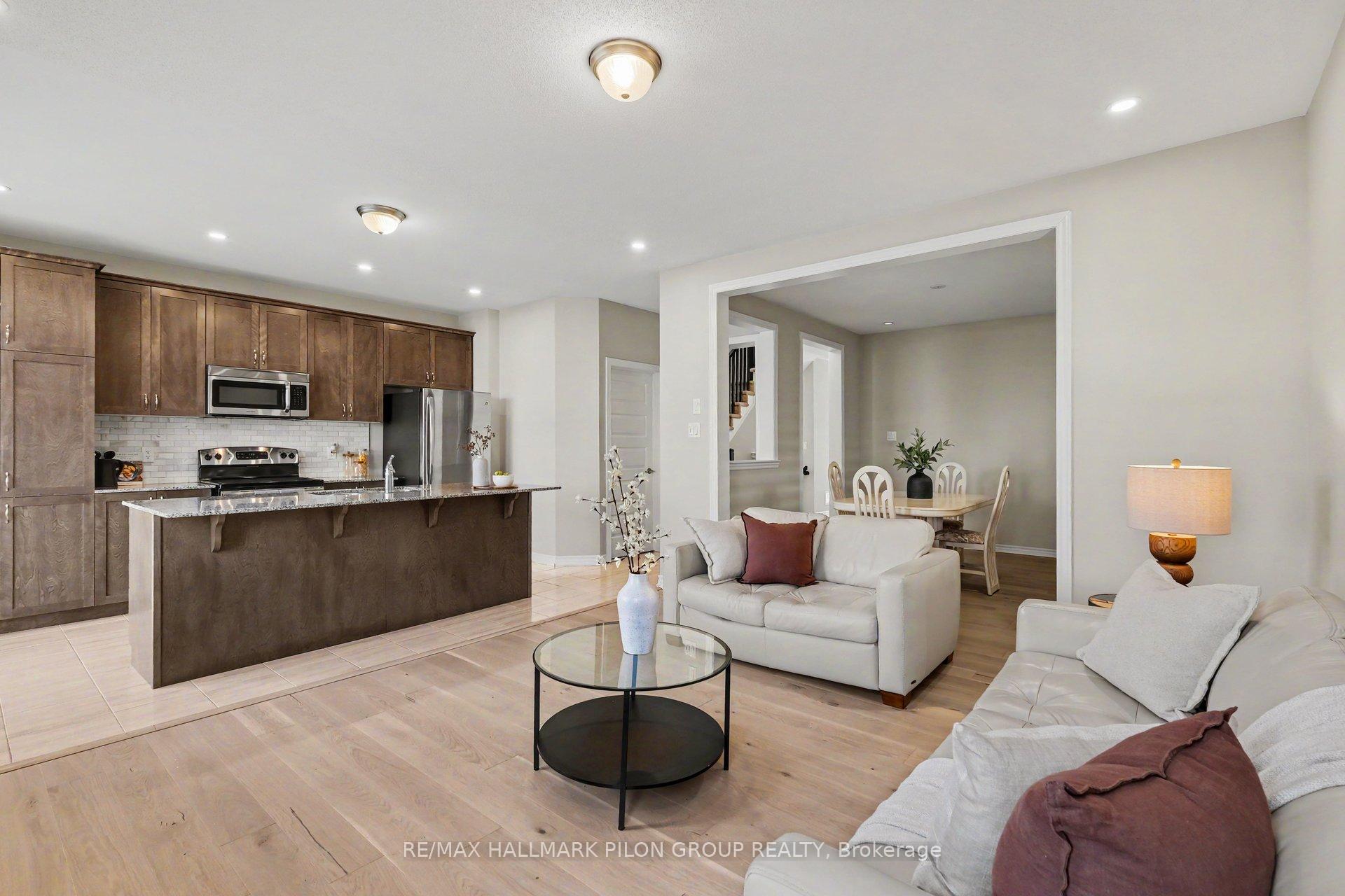 Photo 6 of 124 Mandalay Street, Ottawa, Avalon West — HOMEH