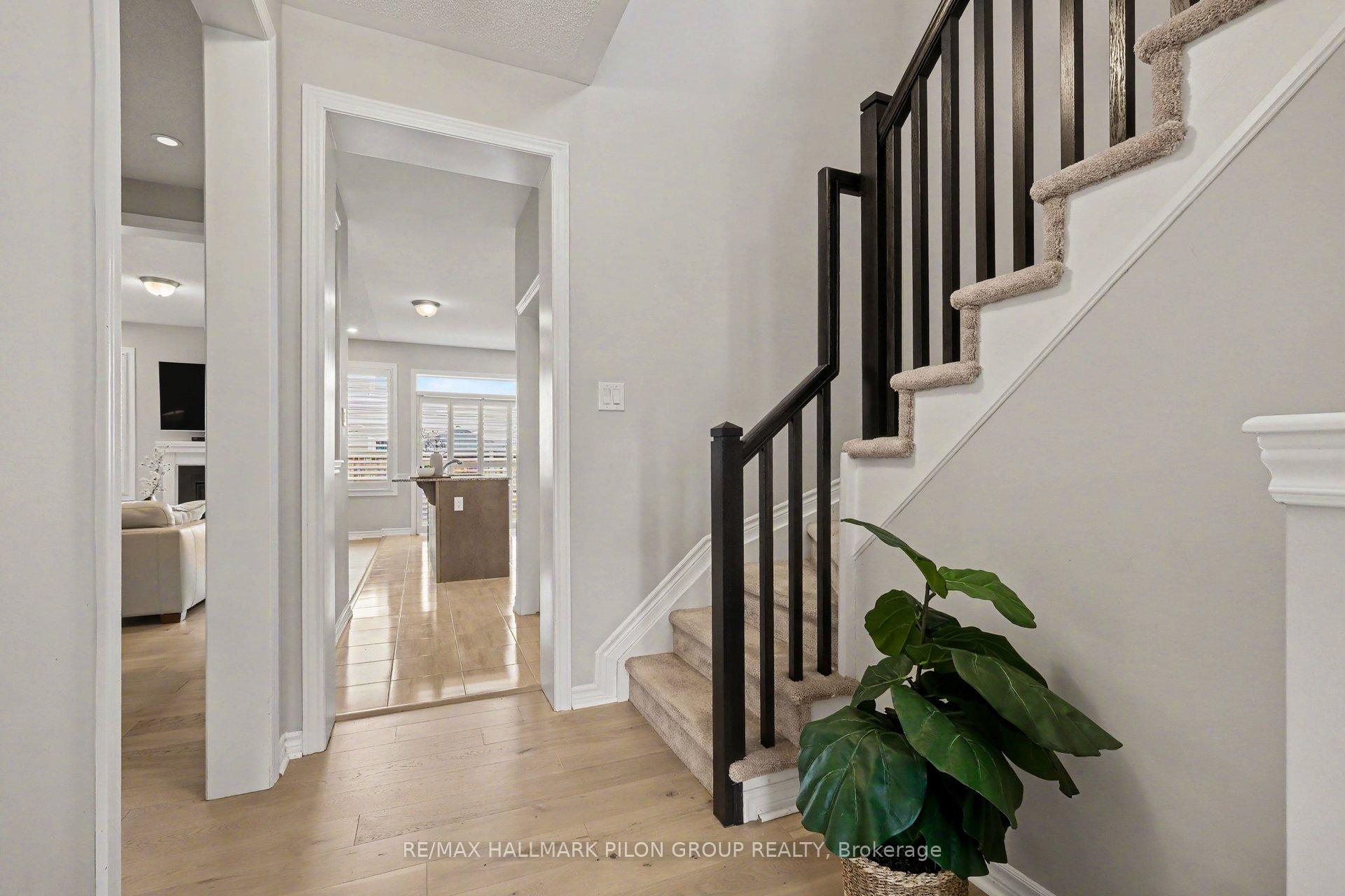 Photo 11 of 124 Mandalay Street, Ottawa, Avalon West — HOMEH