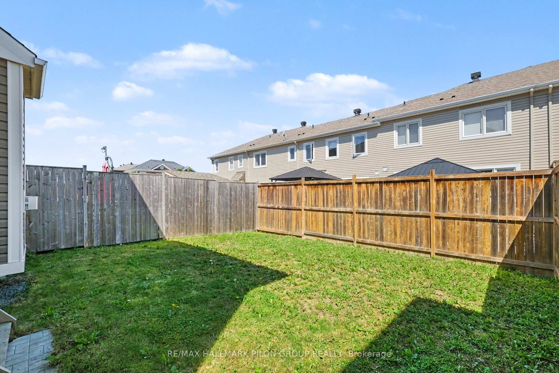 Photo 22 of 124 Mandalay Street, Ottawa, Avalon West — HOMEH