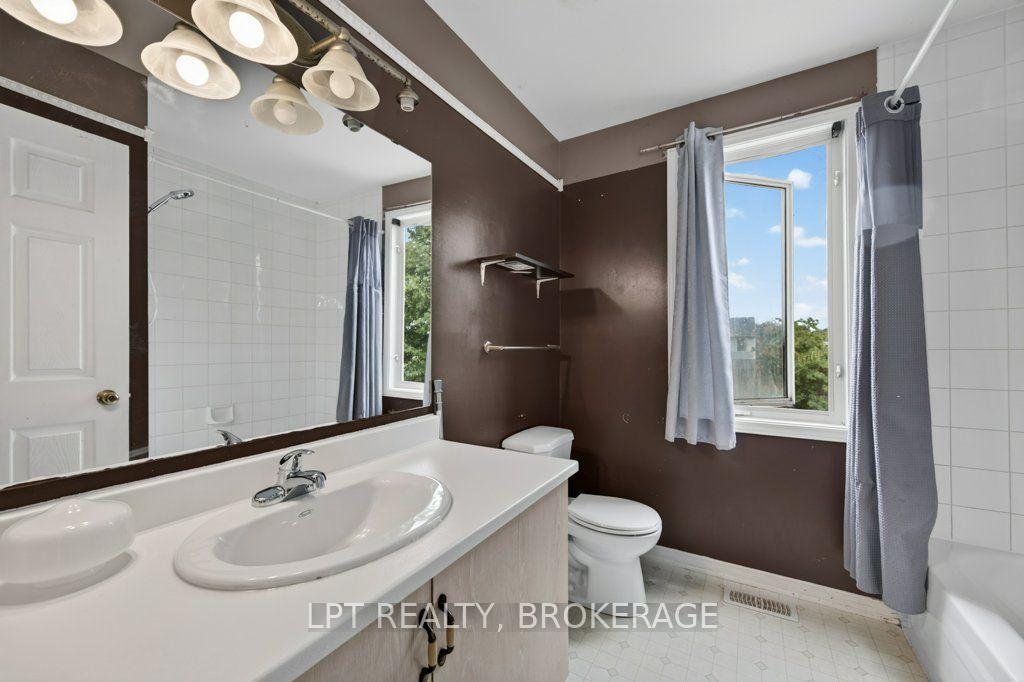 Photo 20 of 764 Roosevelt Drive, Kingston, City SouthWest — HOMEH