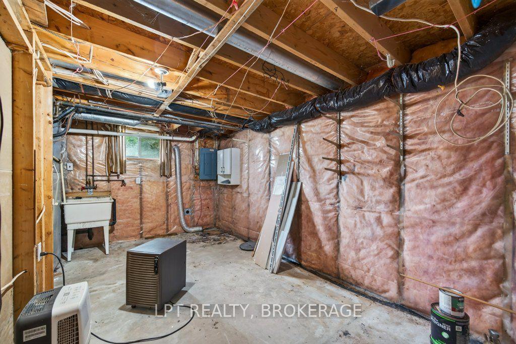 Photo 25 of 764 Roosevelt Drive, Kingston, City SouthWest — HOMEH
