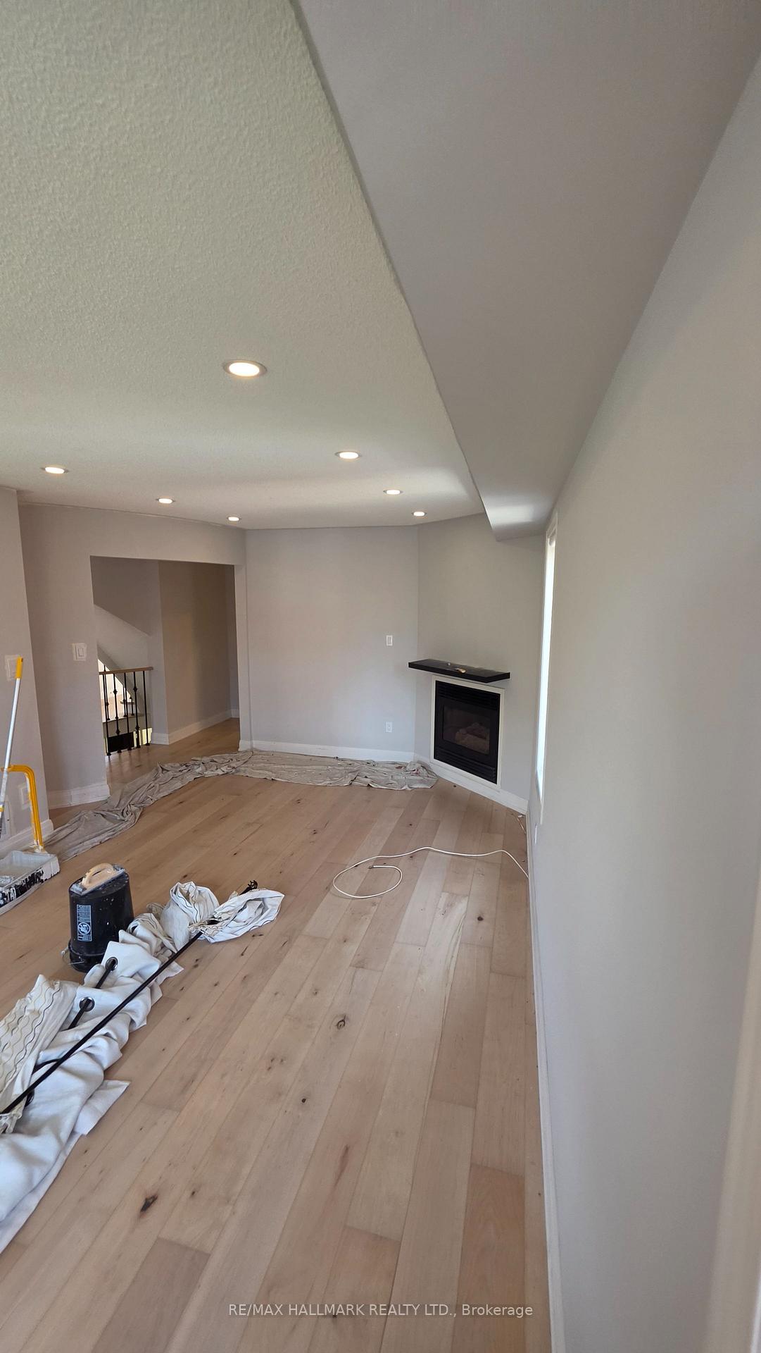 Photo 11 of 39 Pogson Drive, Whitby, Rolling Acres — HOMEH