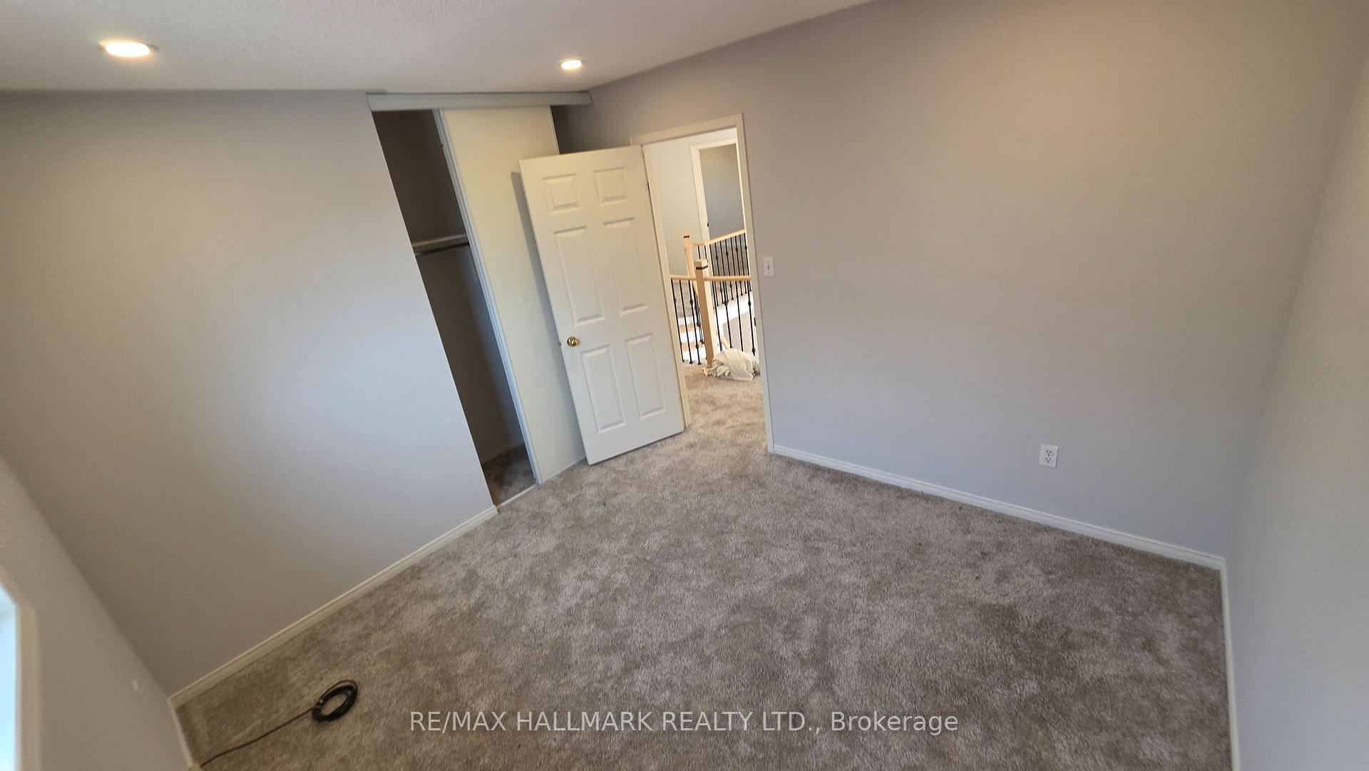 Photo 26 of 39 Pogson Drive, Whitby, Rolling Acres — HOMEH