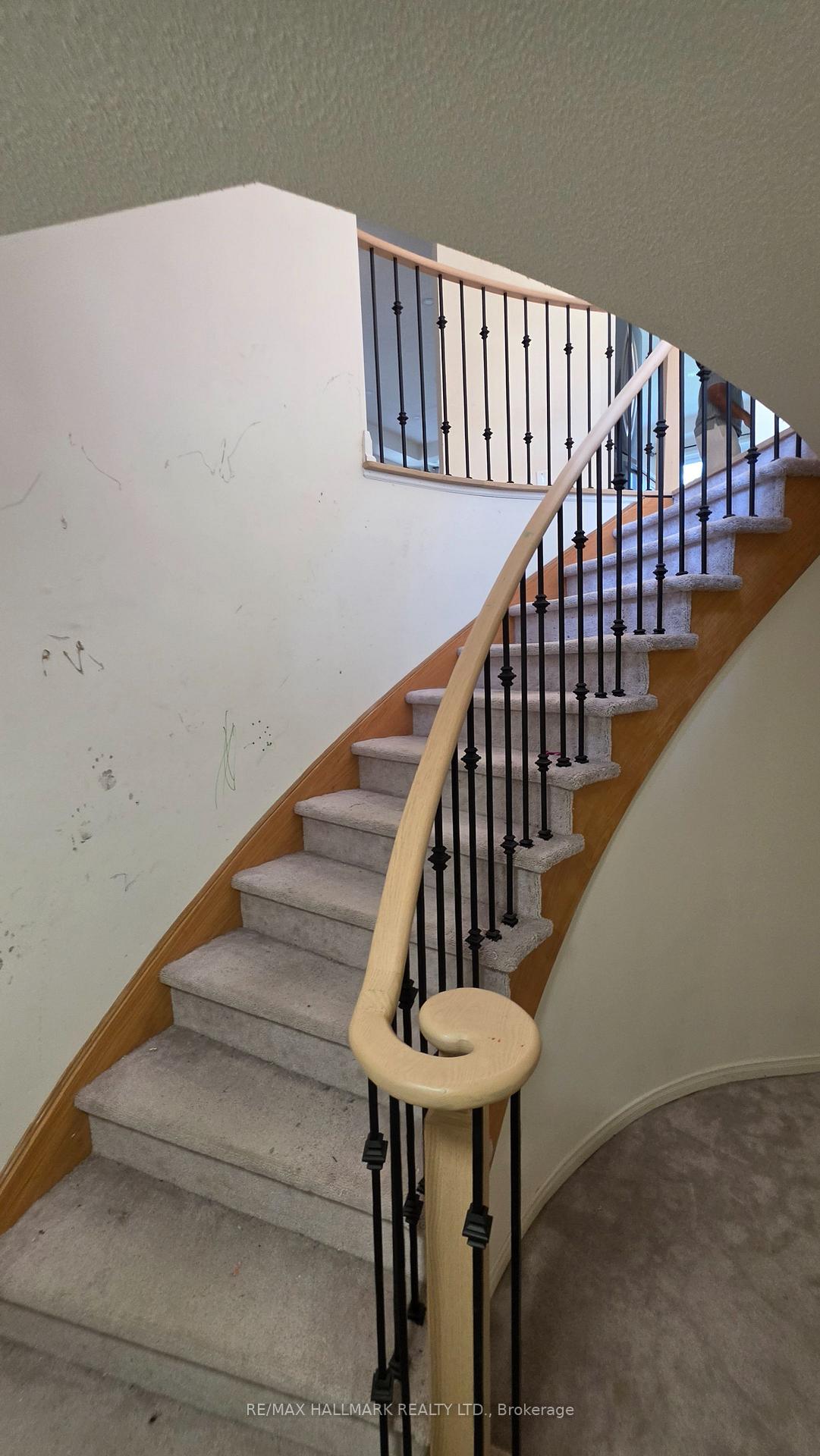 Photo 27 of 39 Pogson Drive, Whitby, Rolling Acres — HOMEH