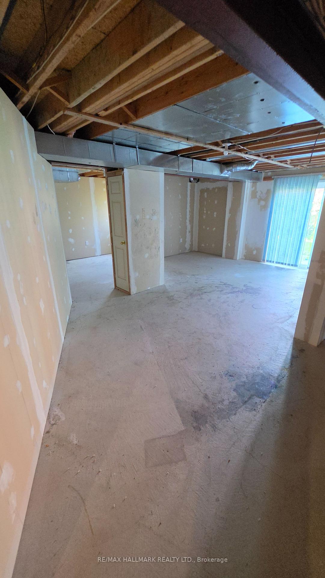 Photo 31 of 39 Pogson Drive, Whitby, Rolling Acres — HOMEH