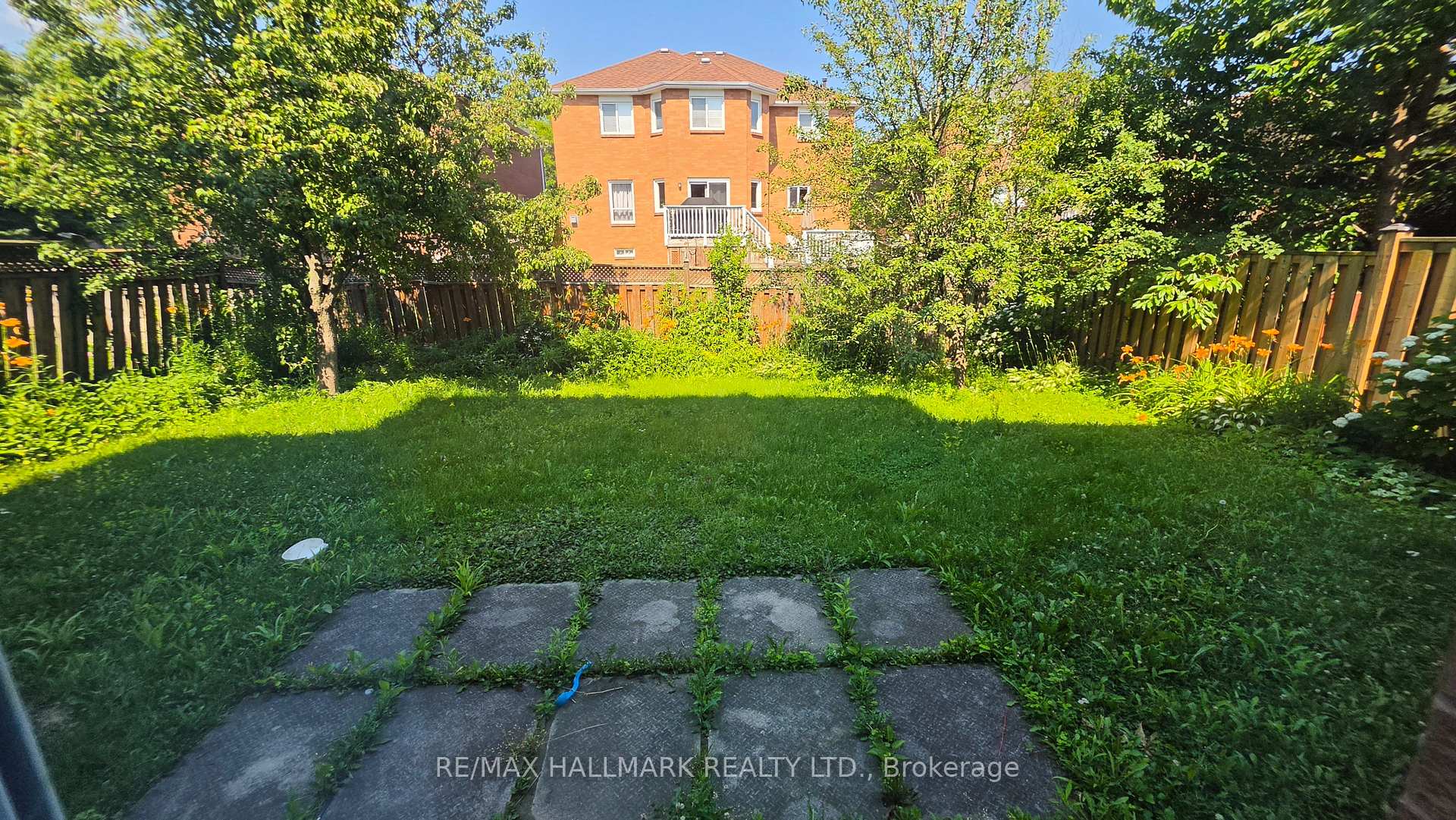 Photo 38 of 39 Pogson Drive, Whitby, Rolling Acres — HOMEH