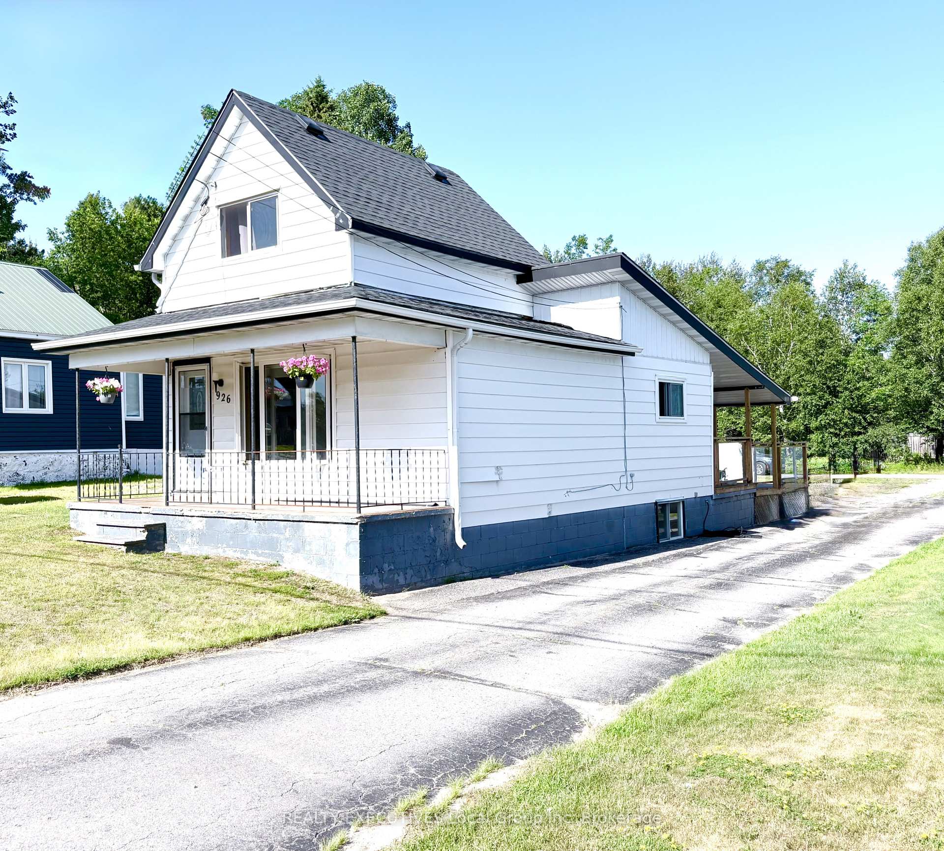 Photo 3 of 926 Main Street N, Callander — HOMEH