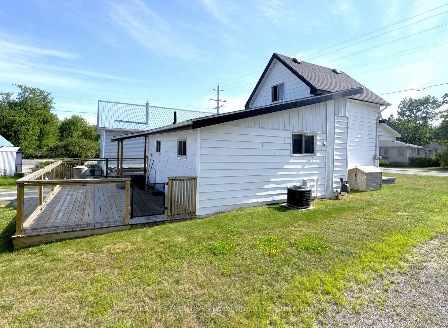 Photo 5 of 926 Main Street N, Callander — HOMEH