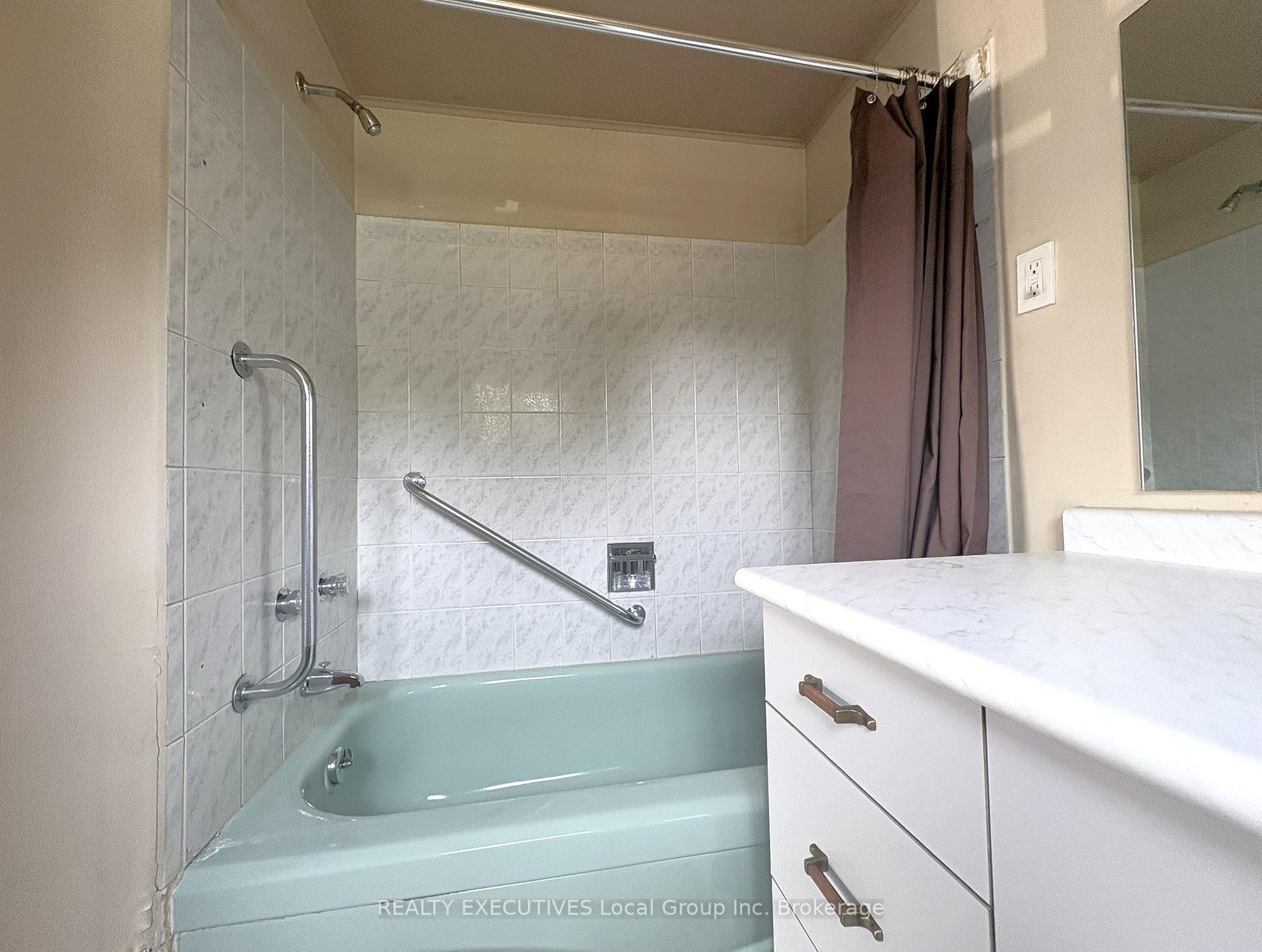 Photo 14 of 926 Main Street N, Callander — HOMEH