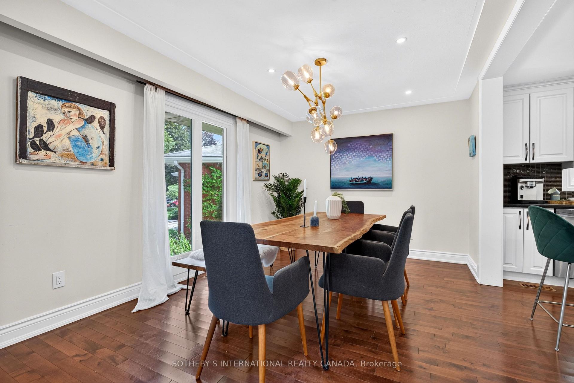 Photo 7 of 20 Monarch Court, Hamilton, Dundas — HOMEH