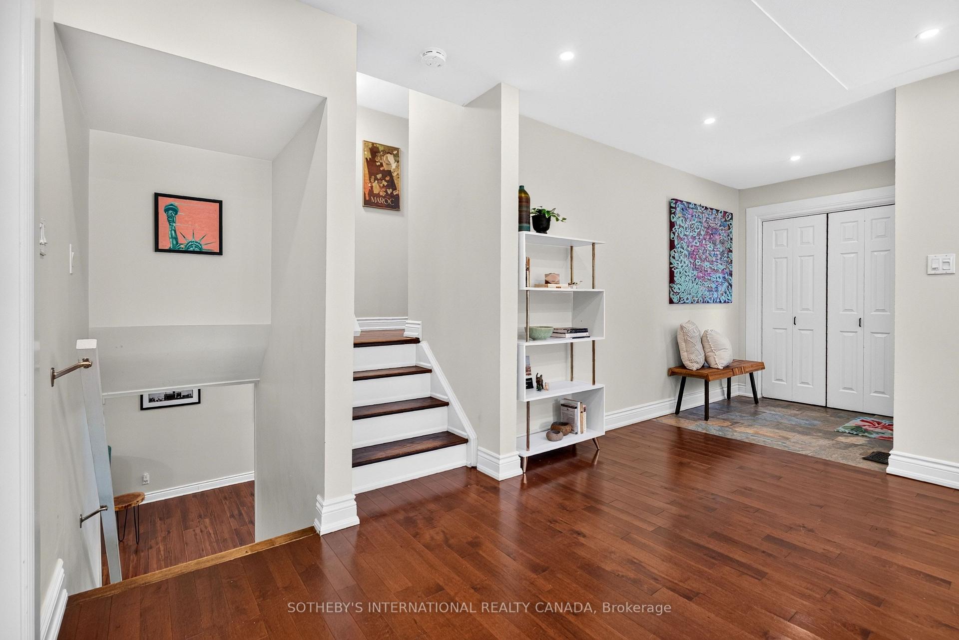 Photo 11 of 20 Monarch Court, Hamilton, Dundas — HOMEH