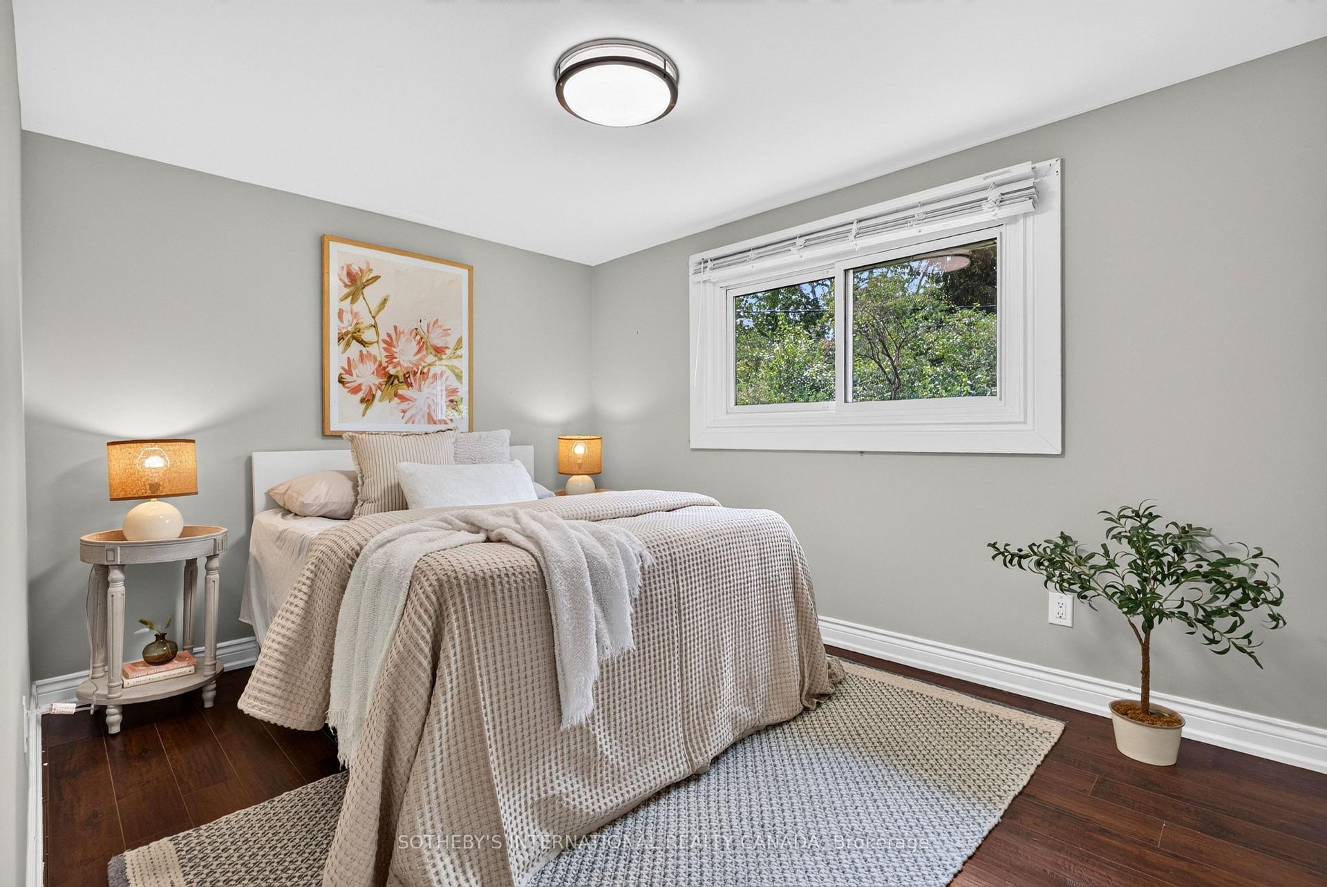 Photo 13 of 20 Monarch Court, Hamilton, Dundas — HOMEH
